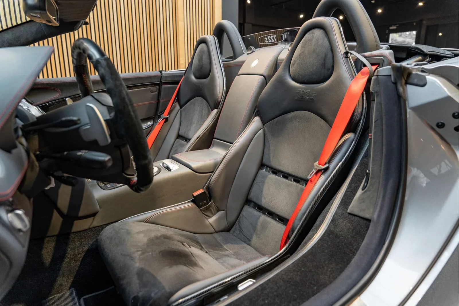 2008 Mercedes-Benz SLR McLaren 722 S Roadster, 9/30