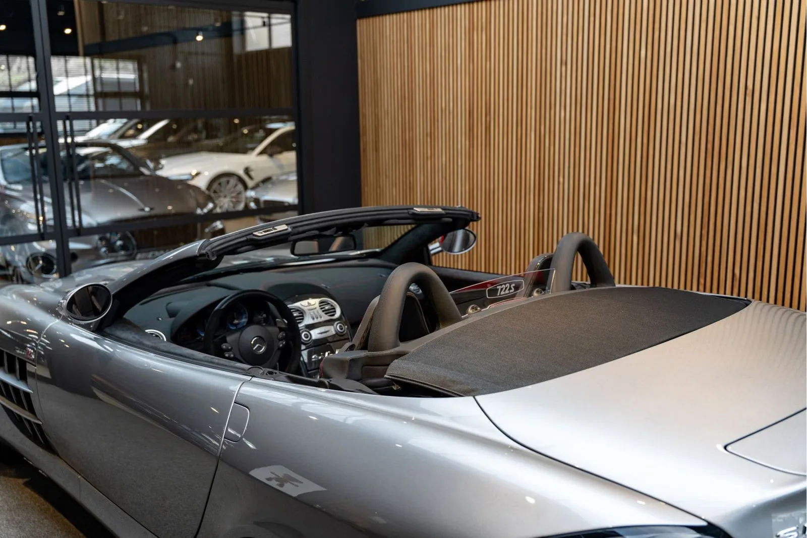 2008 Mercedes-Benz SLR McLaren 722 S Roadster, 26/30