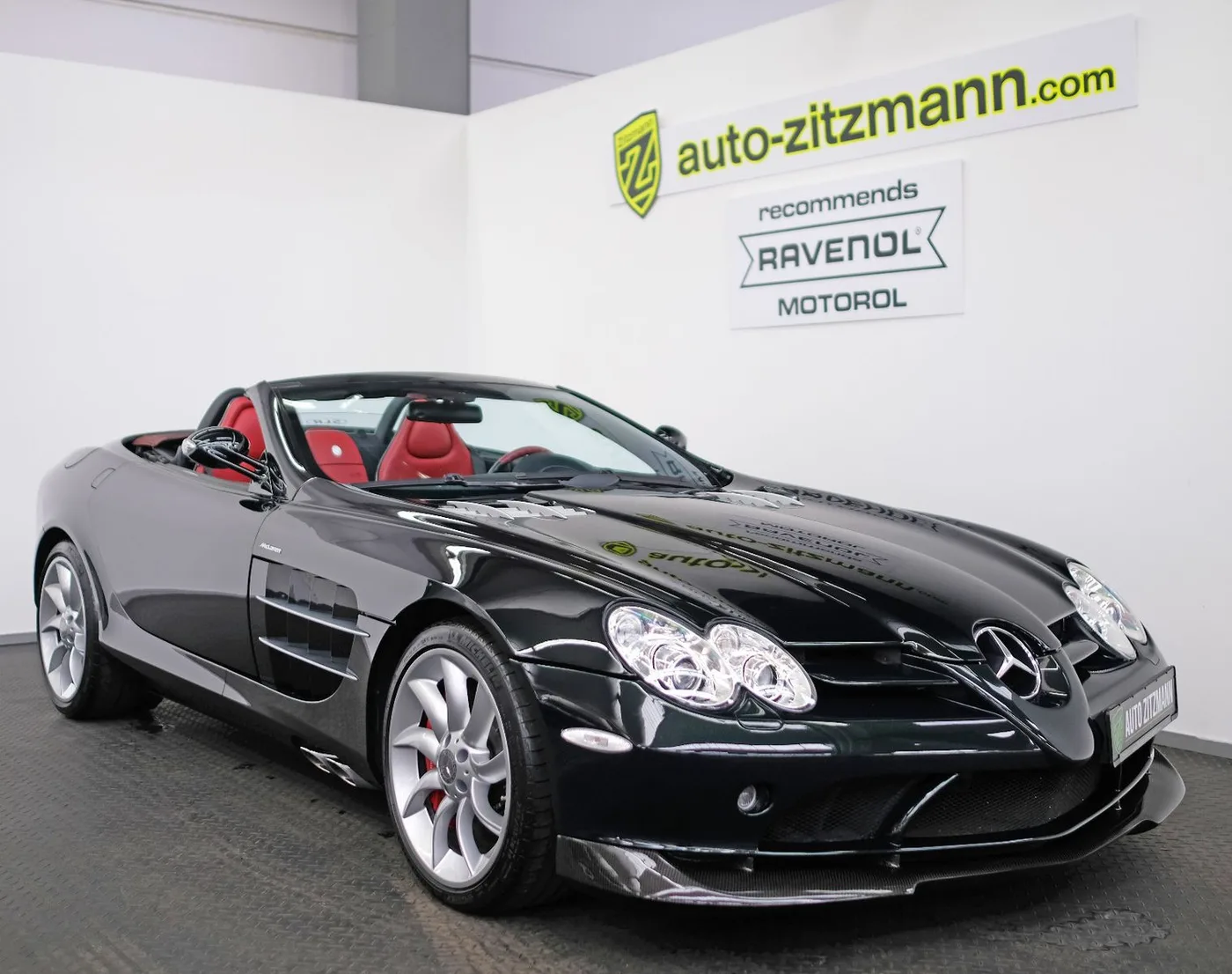 2008 Mercedes-Benz SLR McLaren Roadster offered by a specialist dealer in Nuremberg, Germany, photo 2 of 15