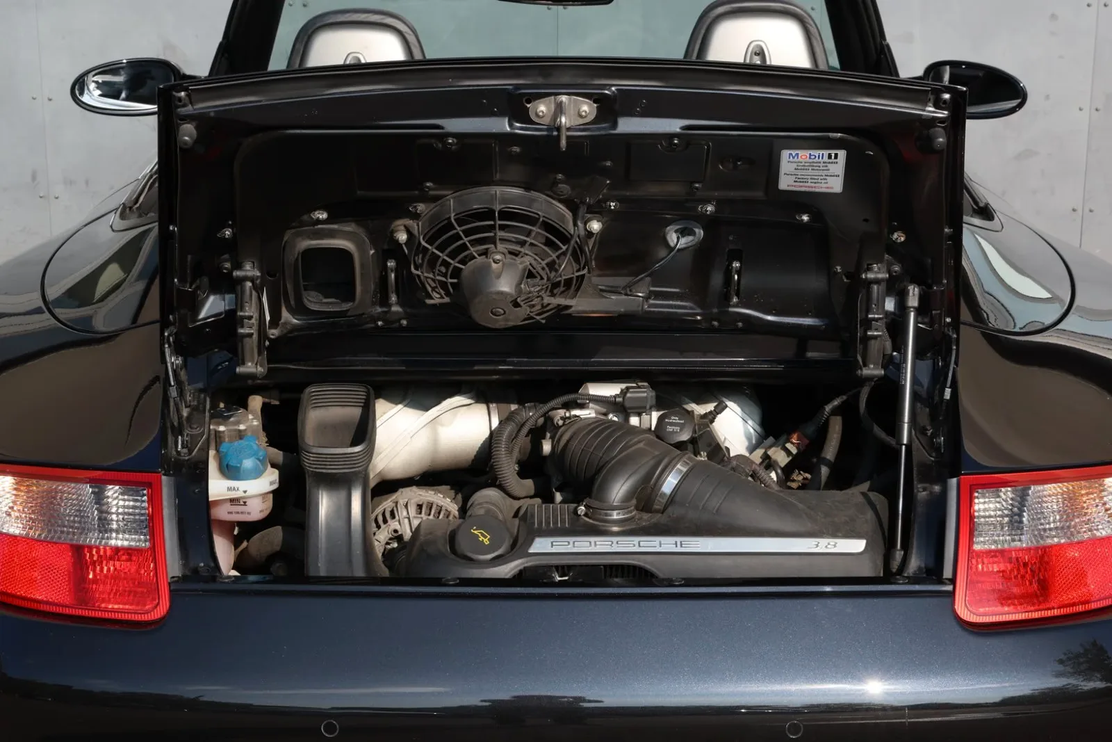2008 Porsche 911 Carrera 4S Cabriolet, 4/24