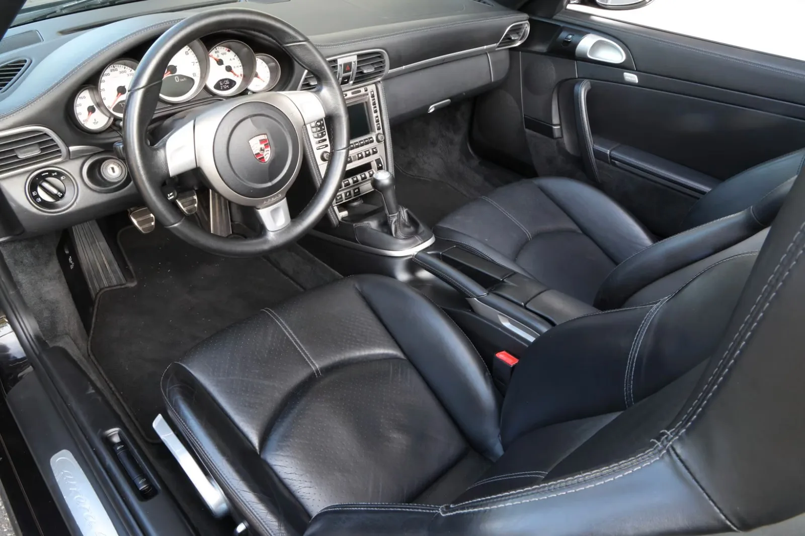 2008 Porsche 911 Carrera 4S Cabriolet, 16/24