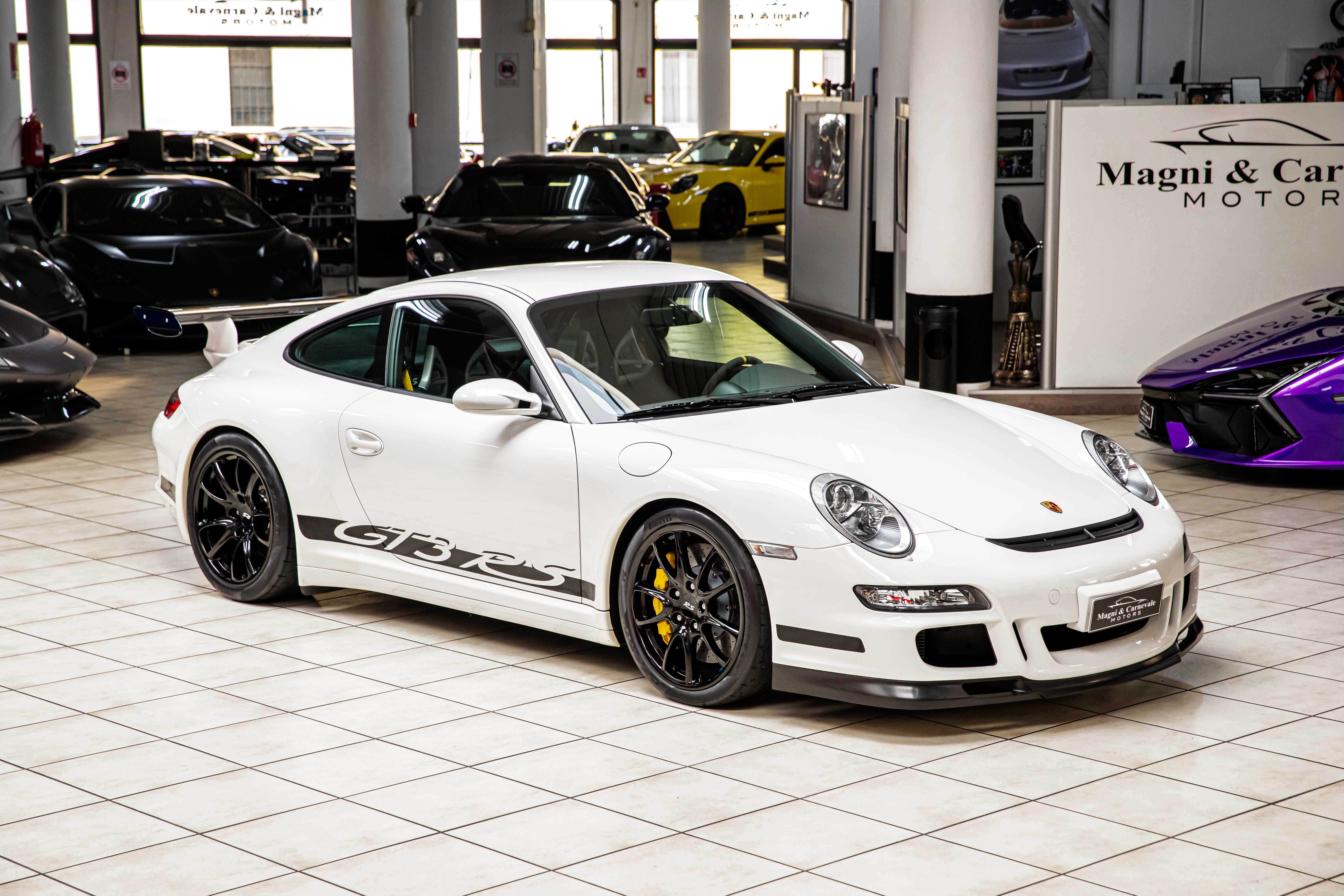2008 Porsche 911 GT3 RS proposée par un concessionnaire spécialisé à Milan, Italie, photo 2 sur 20