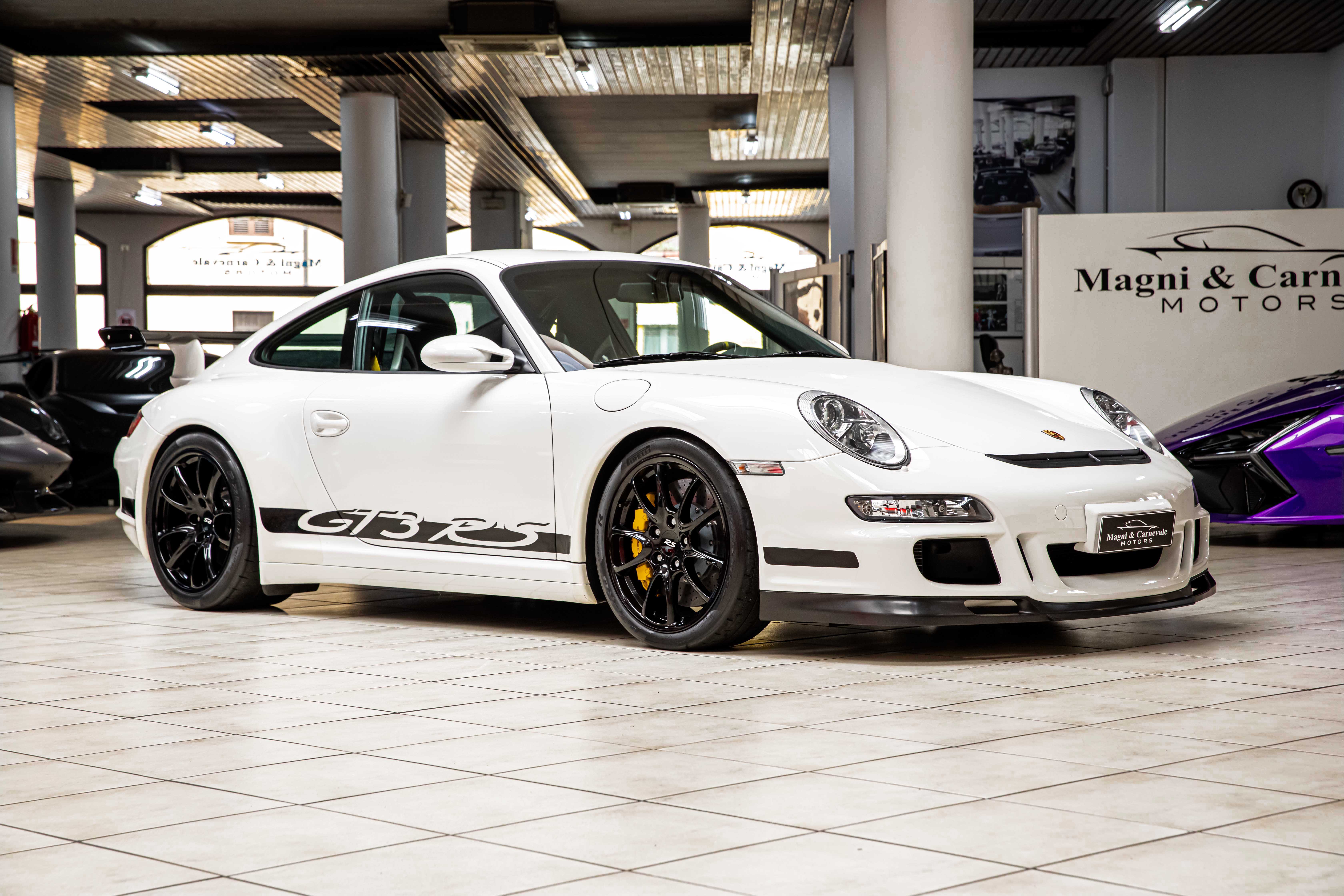 2008 Porsche 911 GT3 RS proposée par un concessionnaire spécialisé à Milan, Italie, photo 4 sur 20