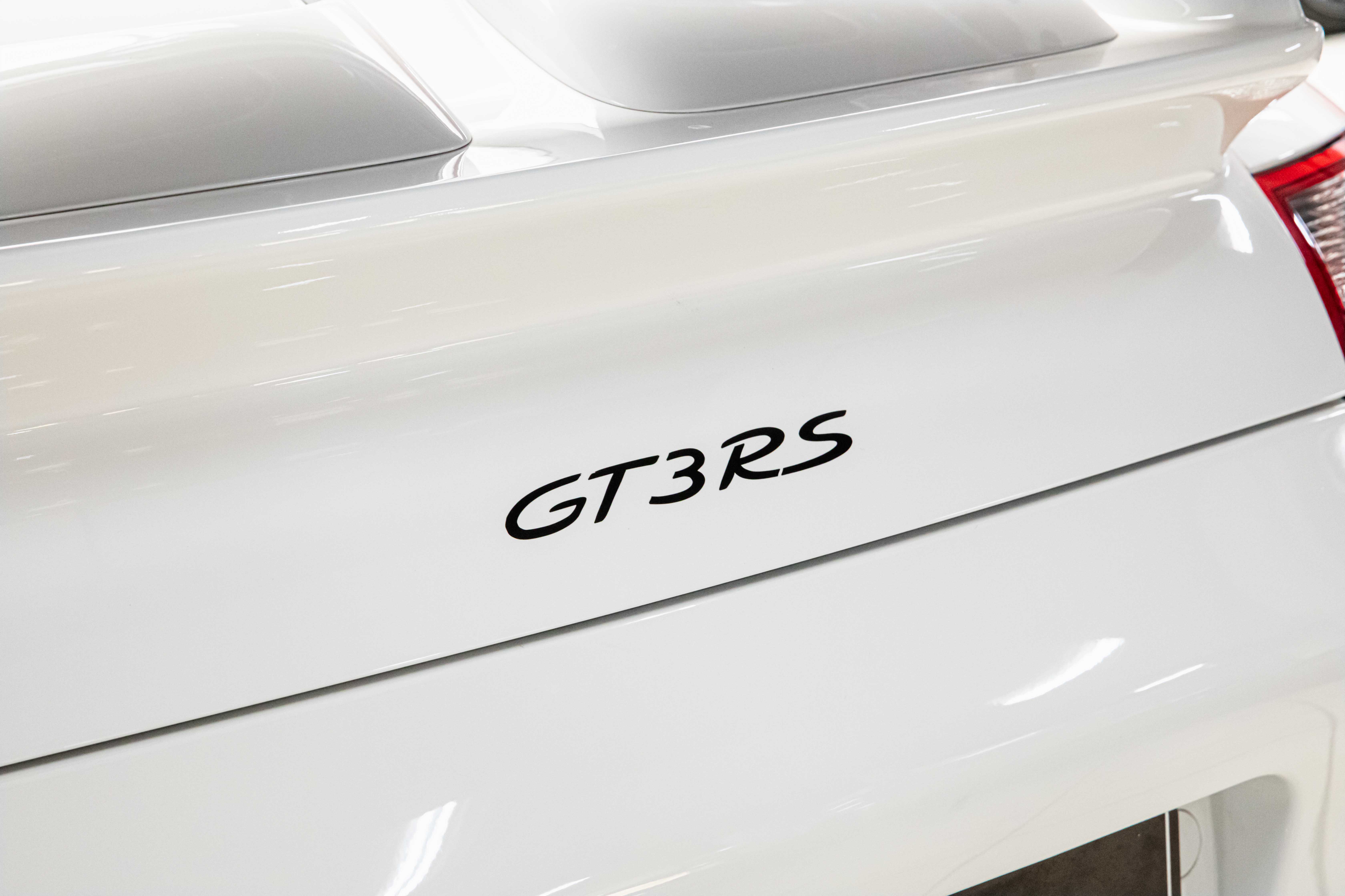 2008 Porsche 911 GT3 RS proposée par un concessionnaire spécialisé à Milan, Italie, photo 13 sur 20