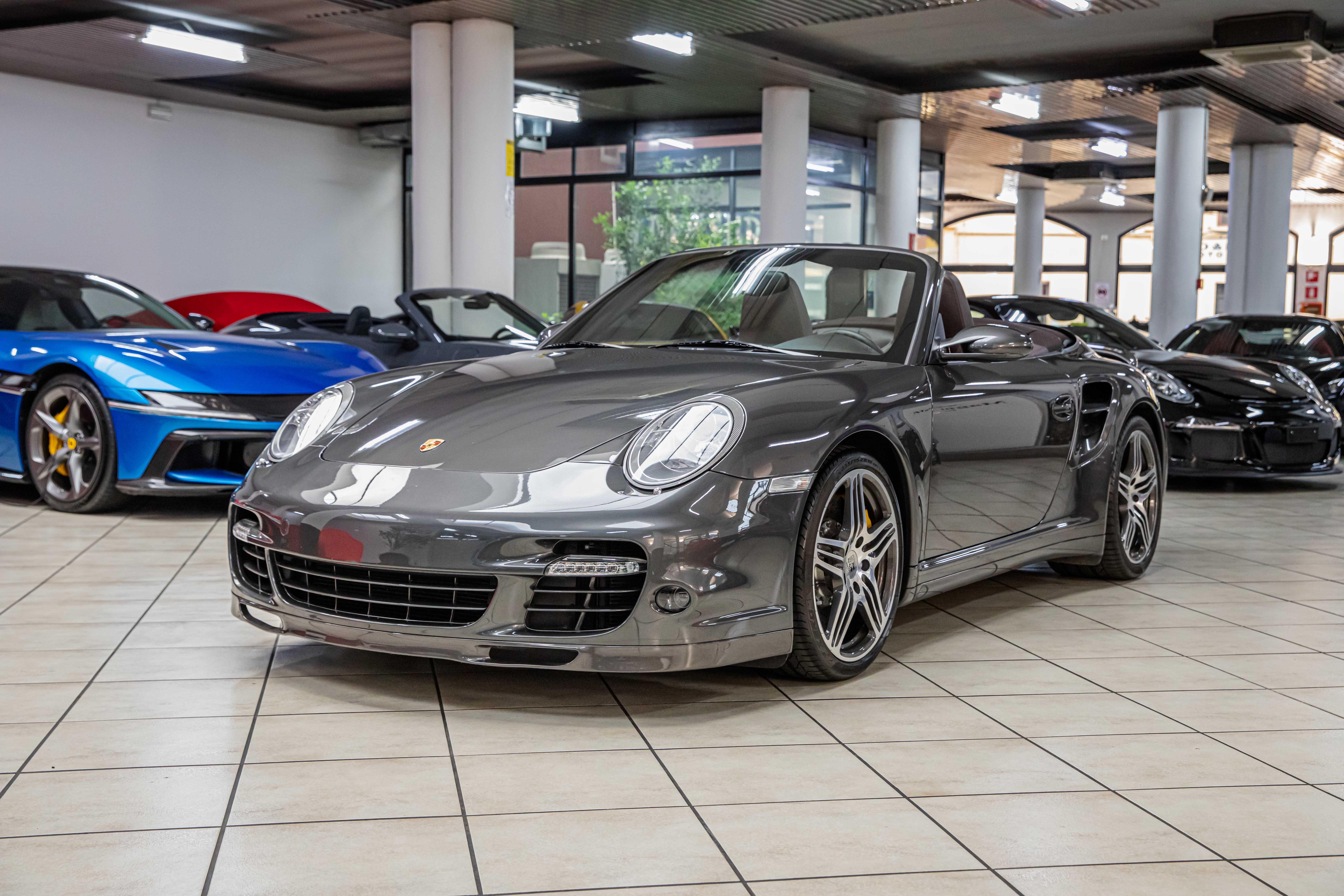 2008 Porsche 911 Turbo Cabriolet MK1 offered by a specialist dealer in Milan, Italy, photo 11 of 20