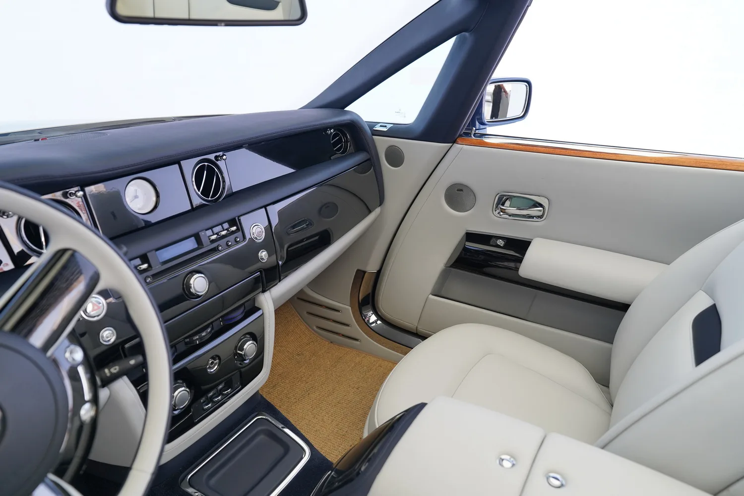 2008 Rolls-Royce Phantom Drophead Coupé, 8/13