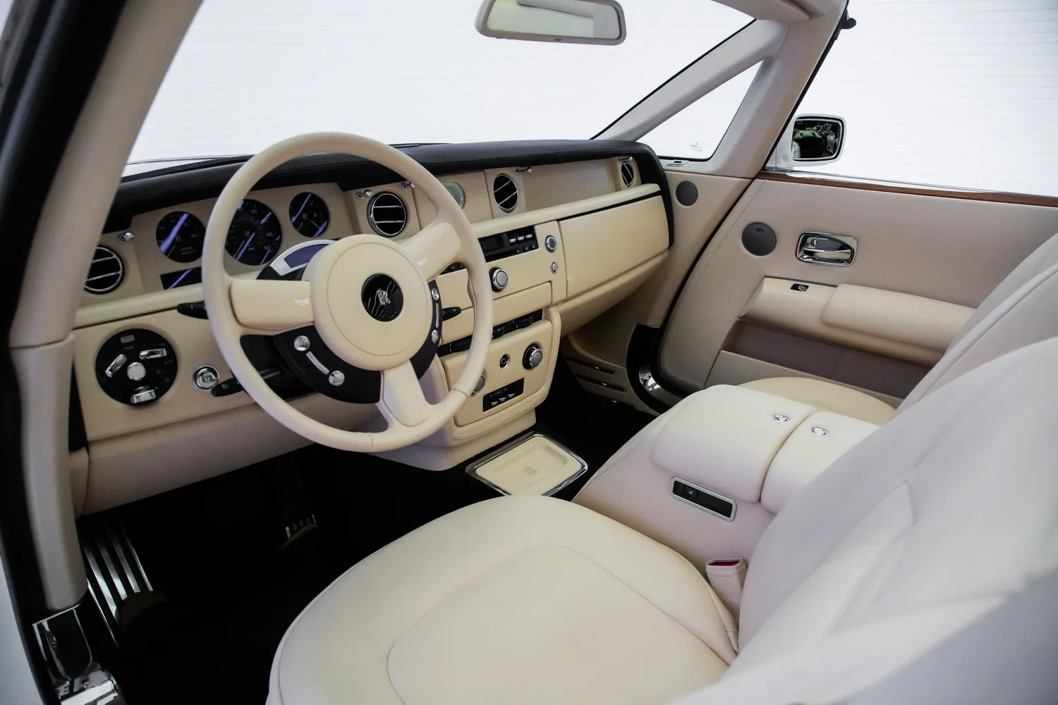 2008 Rolls-Royce Phantom Drophead Coupé, 4/14