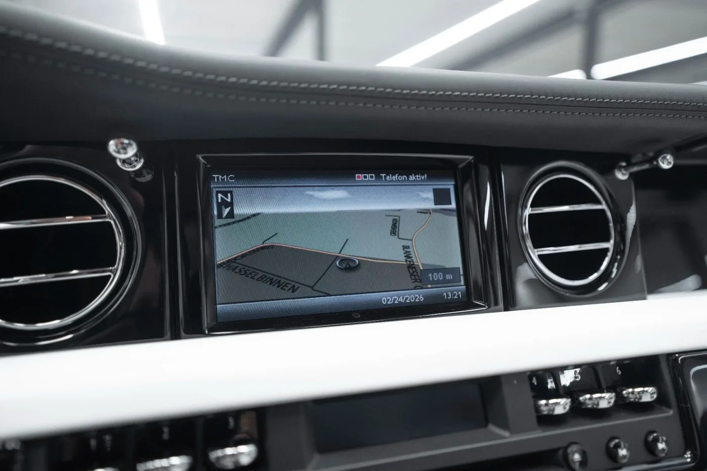 2008 Rolls-Royce Phantom offered by a supercar dealer in Schenefeld, Germany, photo 20 of 25