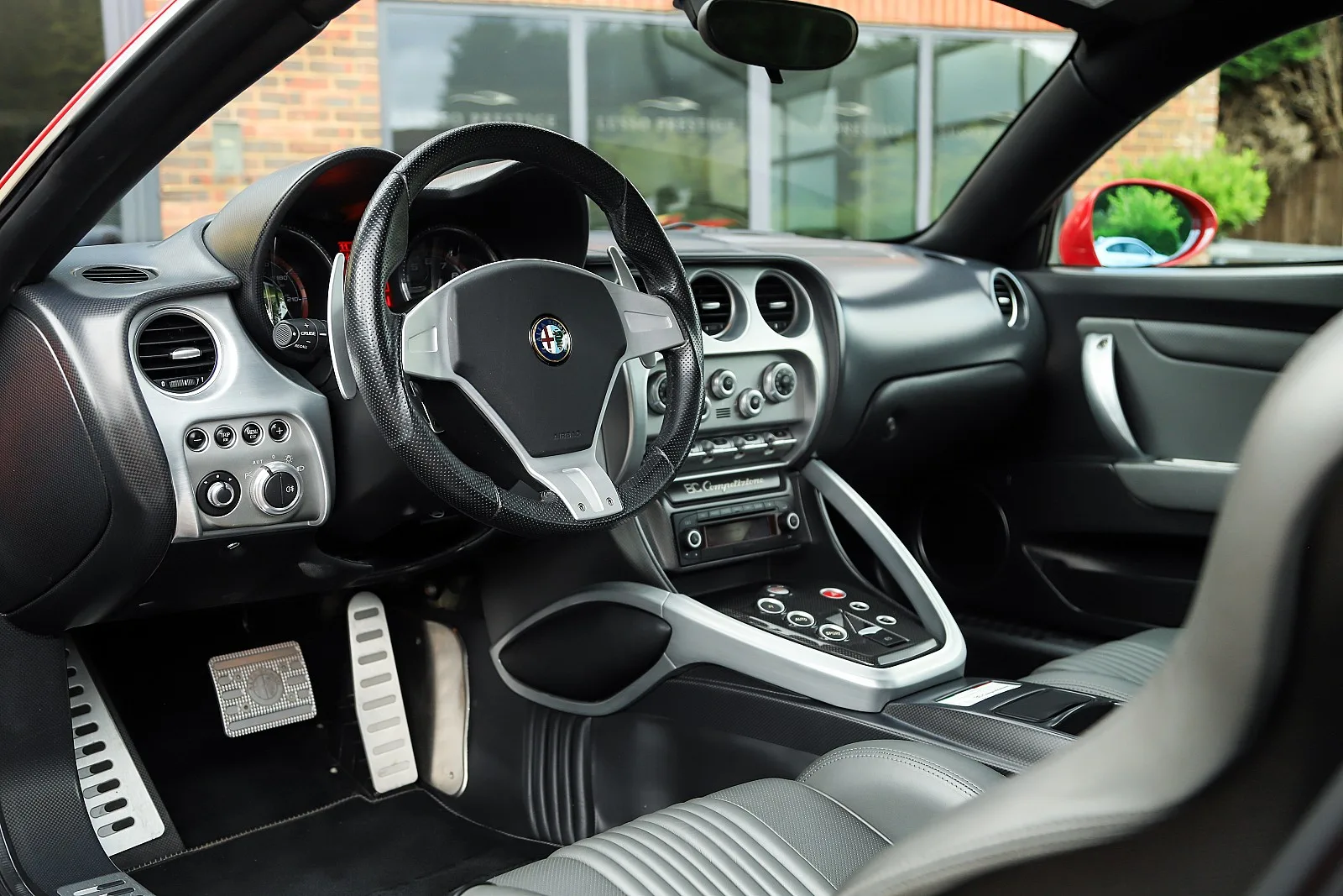 2009 Alfa Romeo 8C Competizione, 24/30