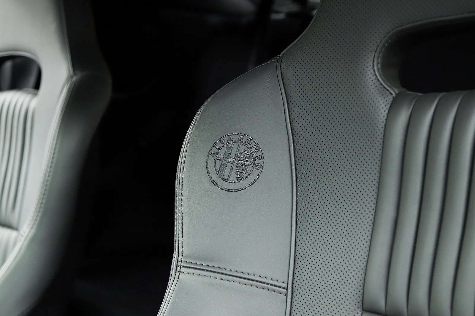 2009 Alfa Romeo 8C Competizione, 26/30