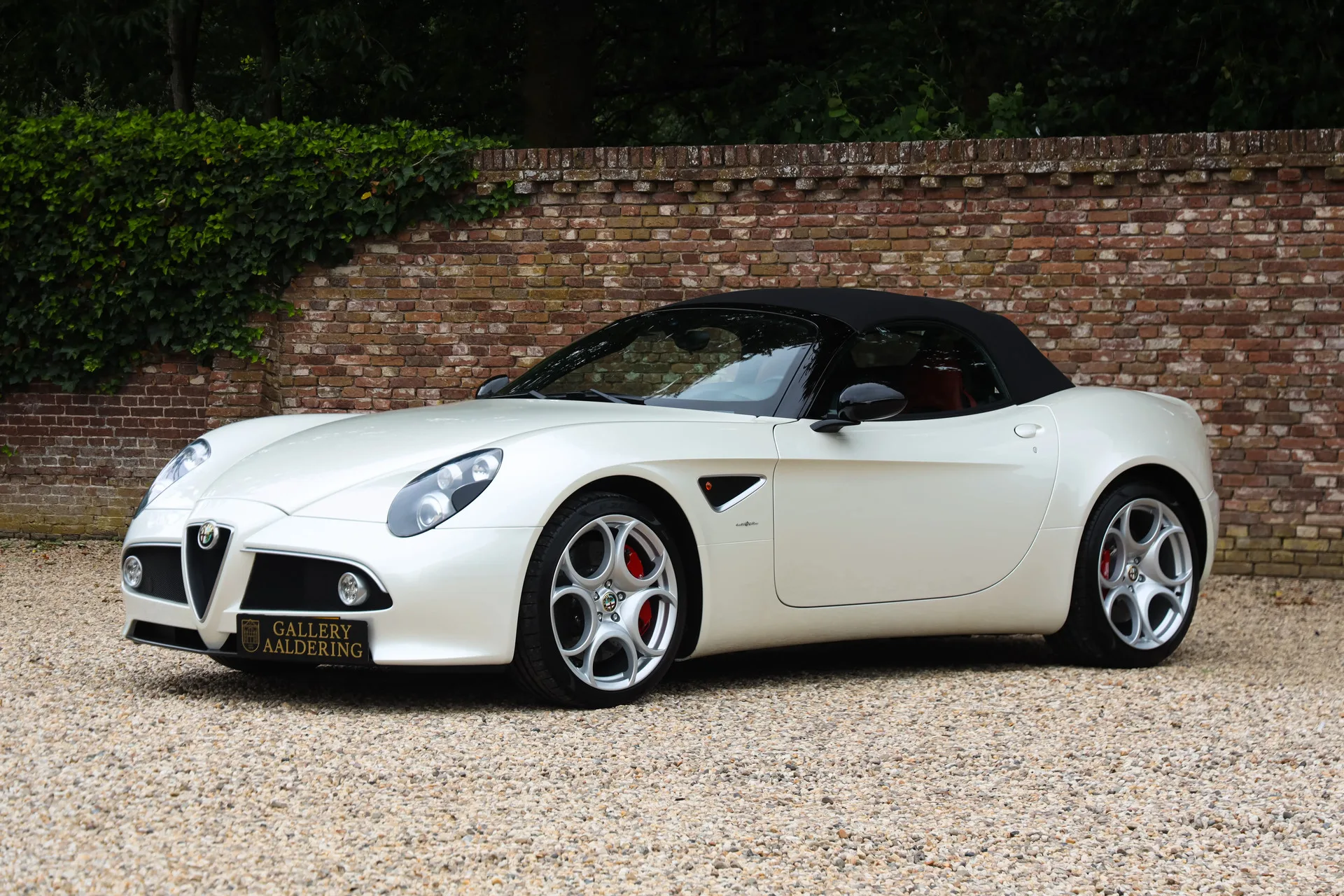 2009 Alfa Romeo 8C Spider offered by a specialist dealer in Brummen, Netherlands, main photo