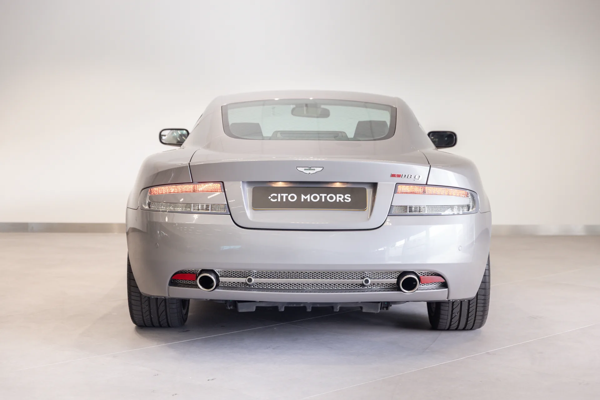 2009 Aston Martin DB9, 9/28