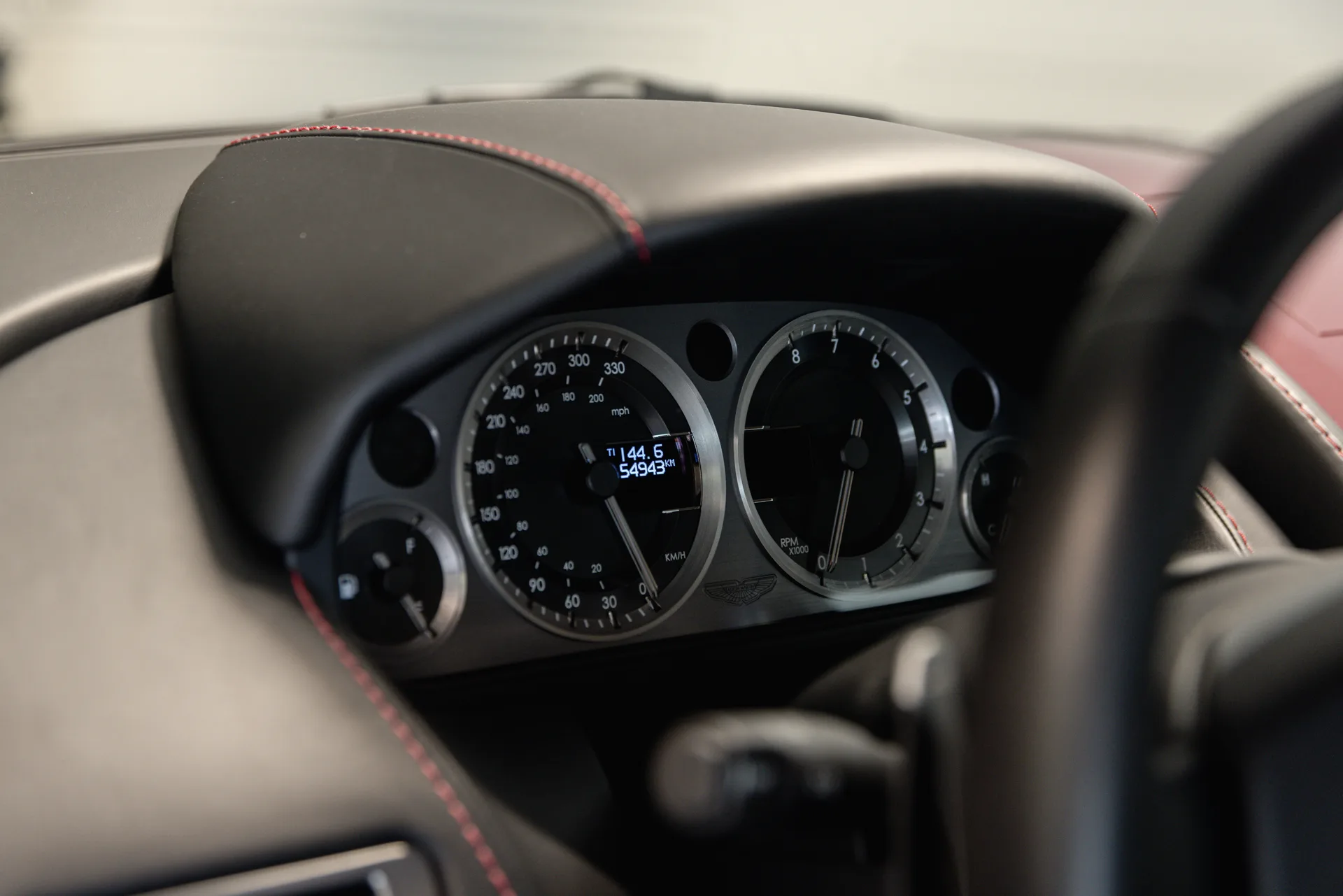 2009 Aston Martin DB9, 11/28