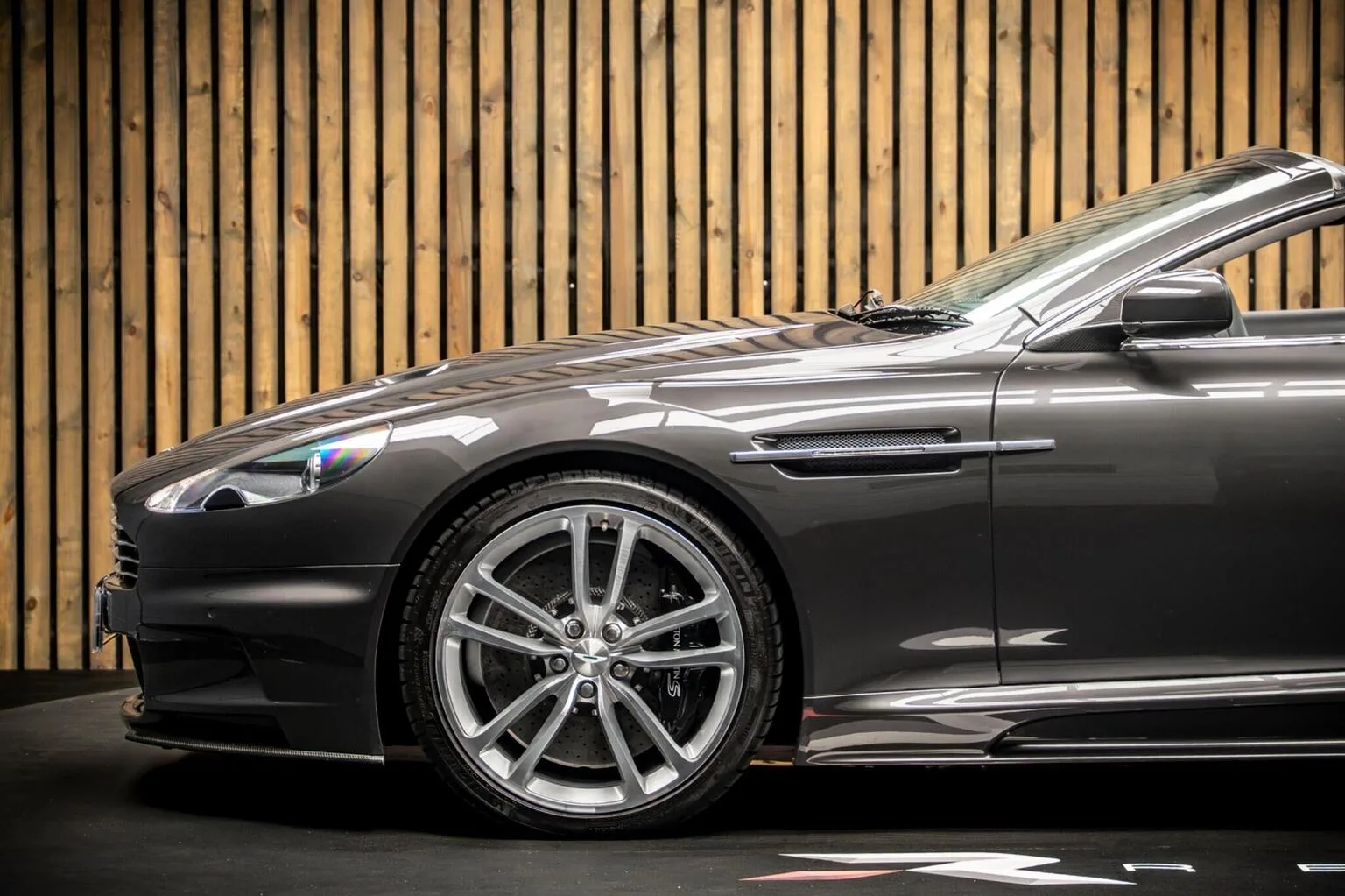 2009 Aston Martin DBS Volante, 8/30