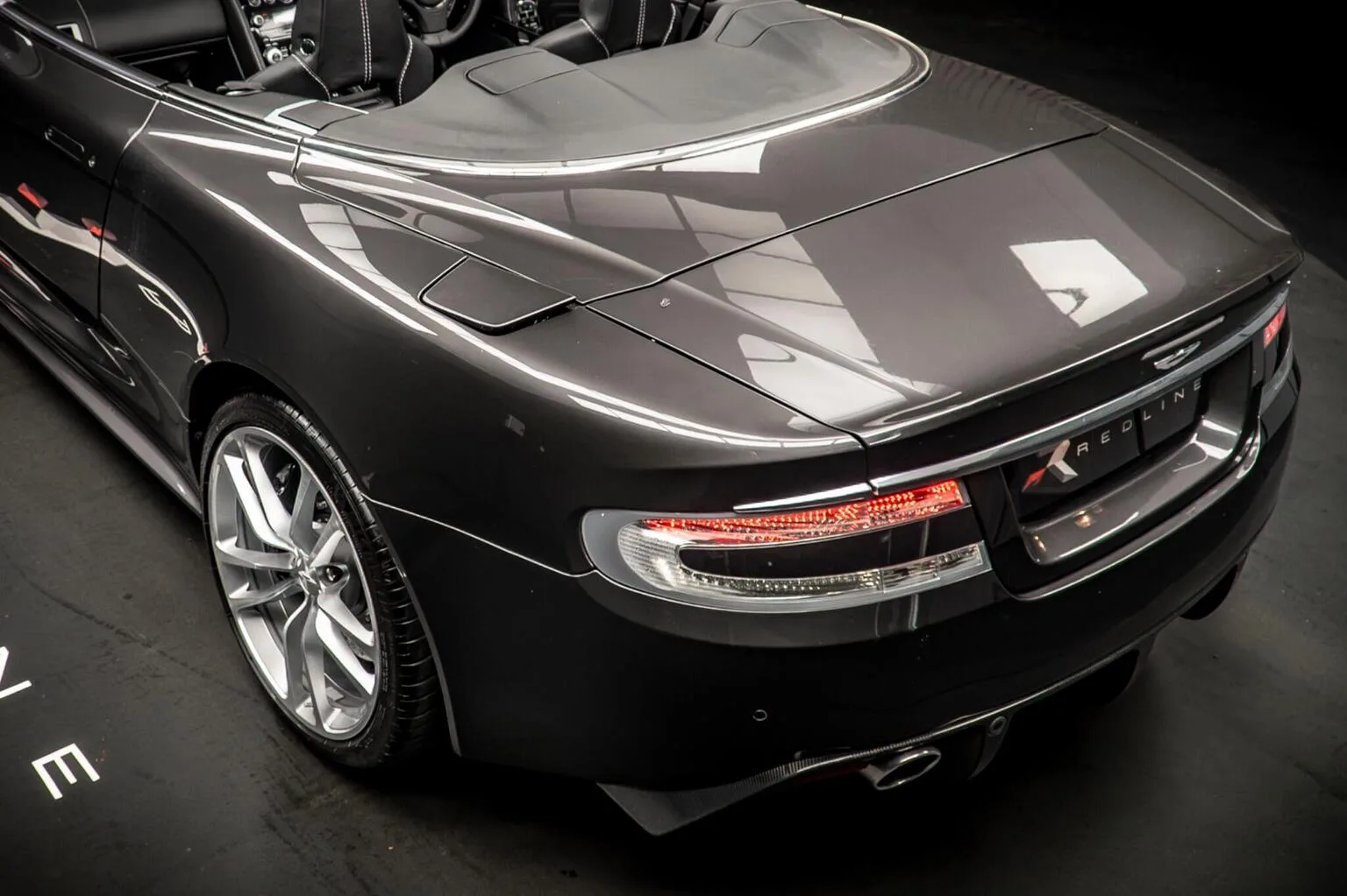 2009 Aston Martin DBS Volante, 19/30