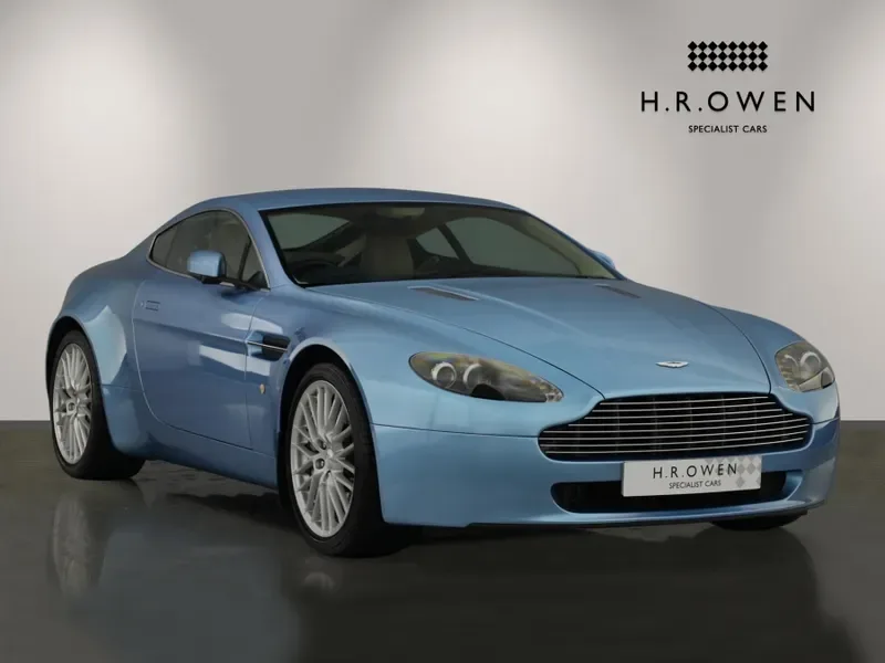 2009 Aston Martin Vantage angeboten von einer Vertragshändlergruppe in Hatfield, Vereinigtes Königreich, Hauptfoto