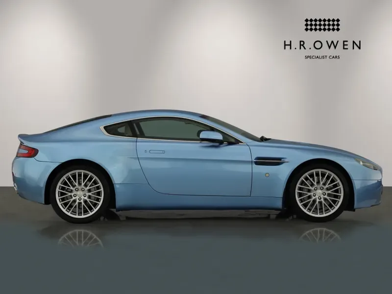 2009 Aston Martin Vantage, 5/30