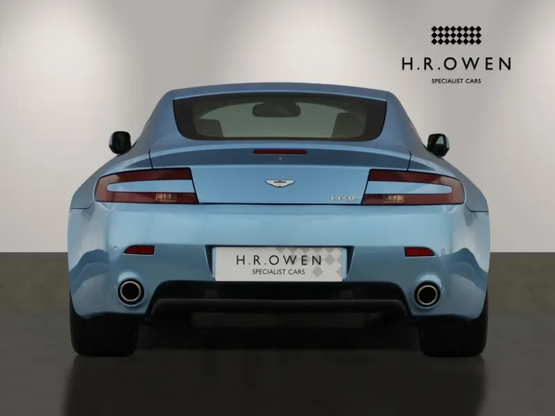 2009 Aston Martin Vantage, 7/30