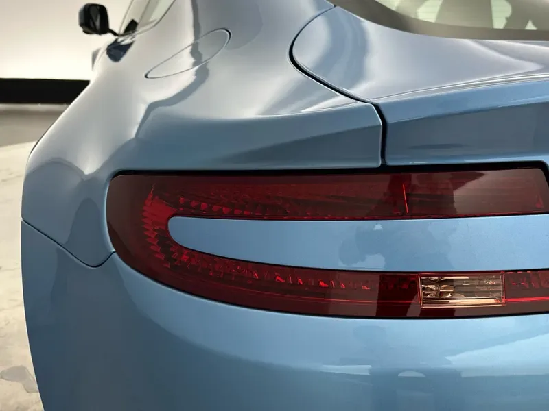 2009 Aston Martin Vantage, 11/30