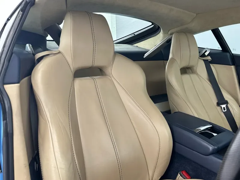 2009 Aston Martin Vantage, 21/30