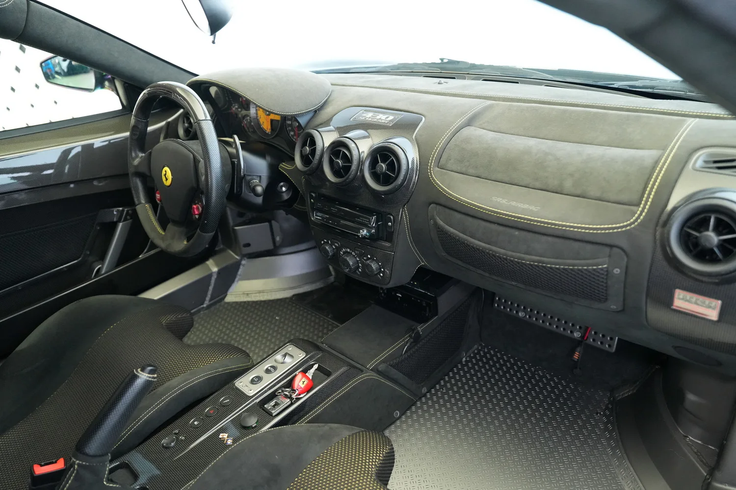 2009 Ferrari 430 Scuderia, 13/16