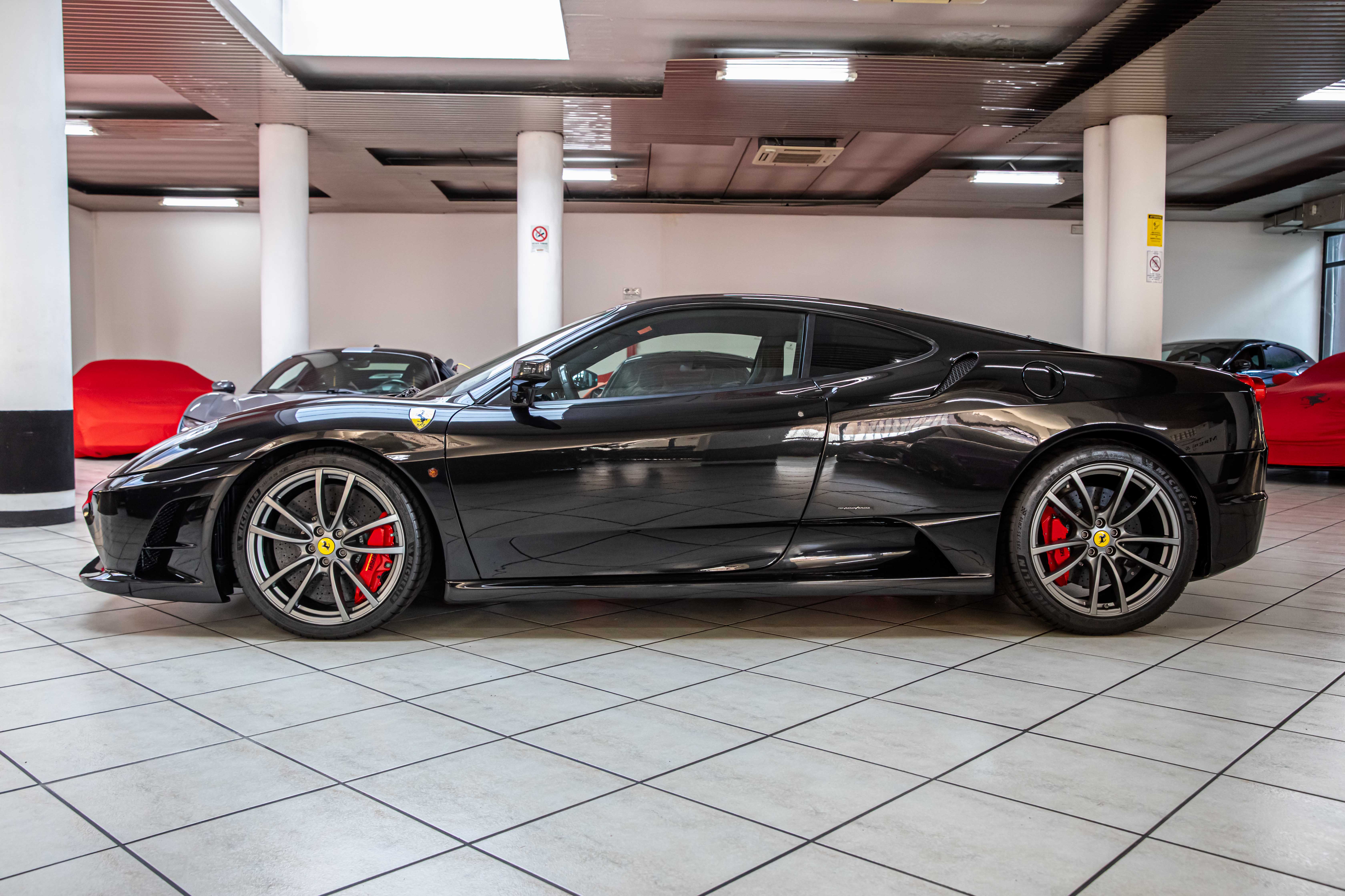 2009 Ferrari 430 Scuderia angeboten von einem Fachhändler in Milan, Italien, Foto 8 von 20