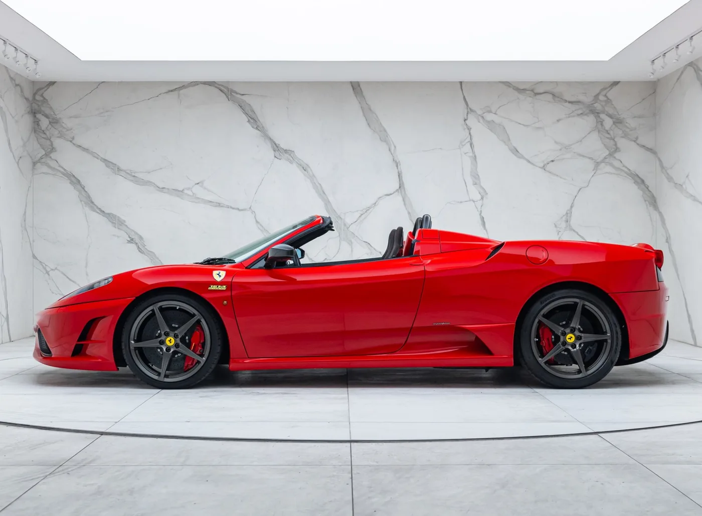 2009 Ferrari 430 Scuderia Spider 16M offered by a specialist dealer in Banstead, United Kingdom, photo 2 of 25