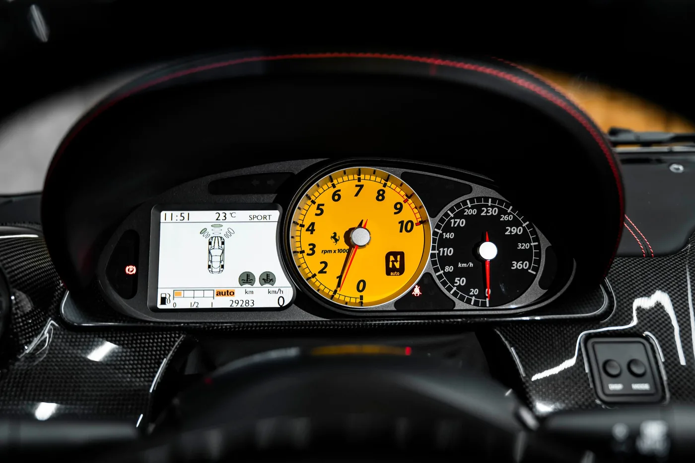 2009 Ferrari 599 GTB Fiorano offered by a specialist dealer in Bratislava, Slovakia, photo 9 of 15