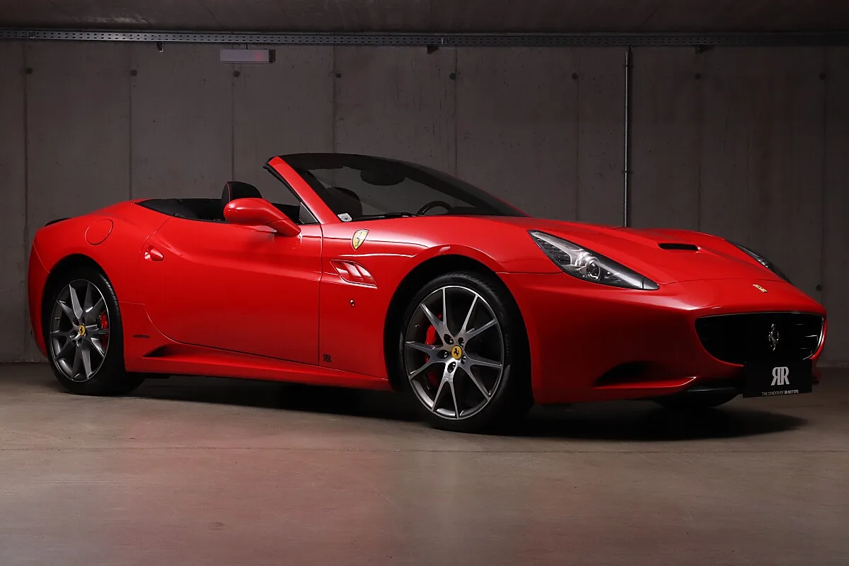2009 Ferrari California proposée par un concessionnaire spécialisé à Unterweitersdorf, Autriche, photo principale