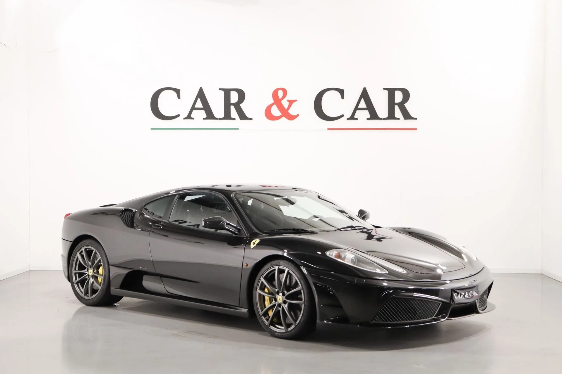 2009 Ferrari 430 Scuderia angeboten von einem Supersportwagenhändler in Zibido San Giacomo, Italien, Hauptfoto