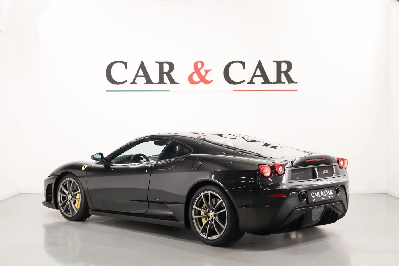 2009 Ferrari 430 Scuderia angeboten von einem Supersportwagenhändler in Zibido San Giacomo, Italien, Foto 2 von 25