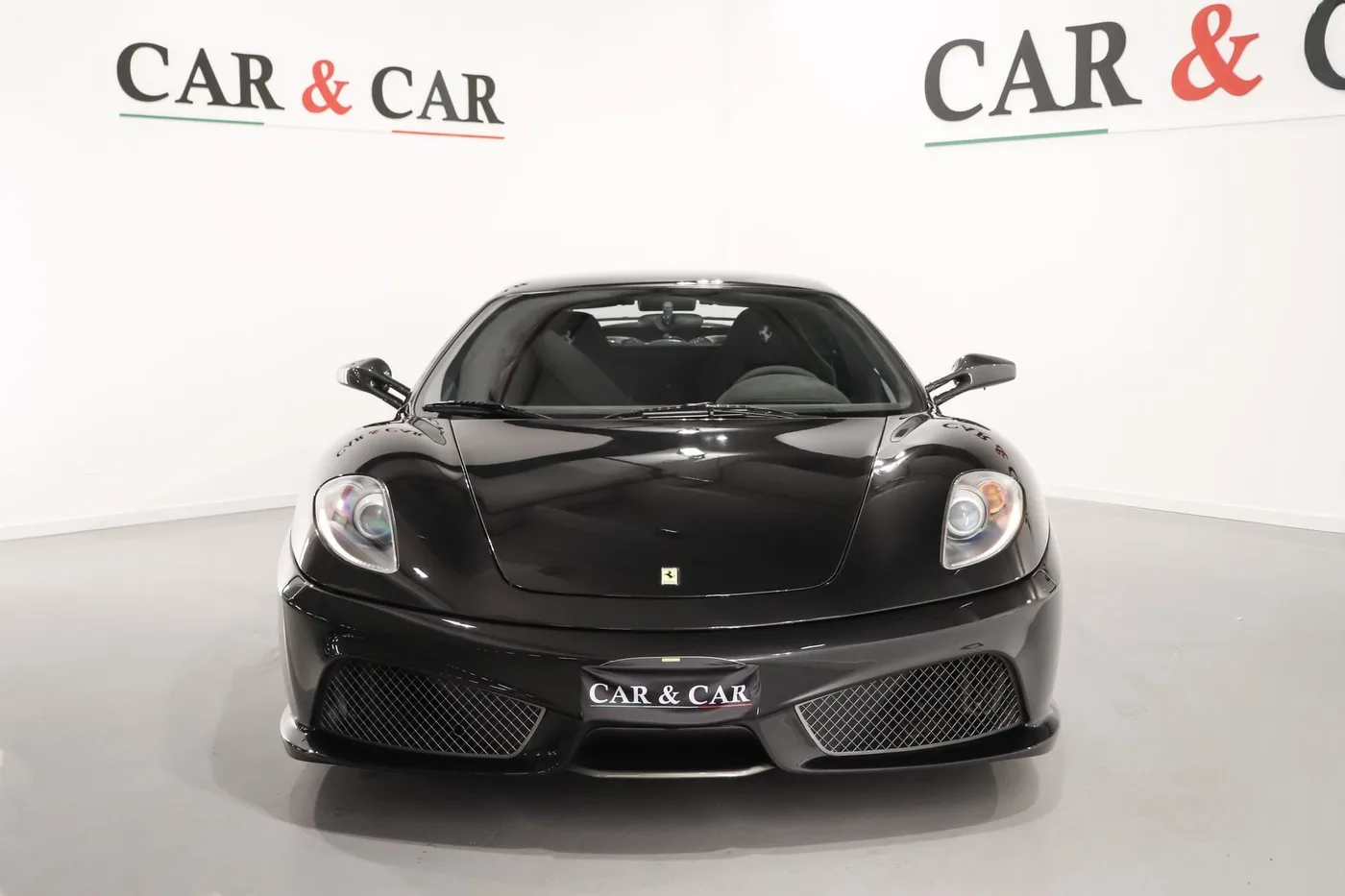 2009 Ferrari 430 Scuderia angeboten von einem Supersportwagenhändler in Zibido San Giacomo, Italien, Foto 3 von 25
