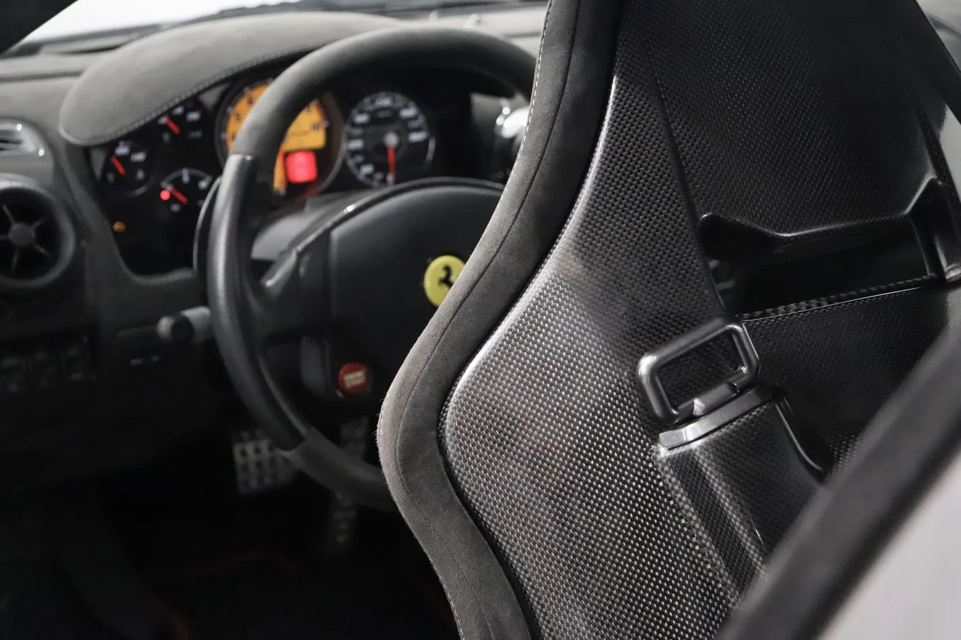 2009 Ferrari 430 Scuderia angeboten von einem Supersportwagenhändler in Zibido San Giacomo, Italien, Foto 24 von 25