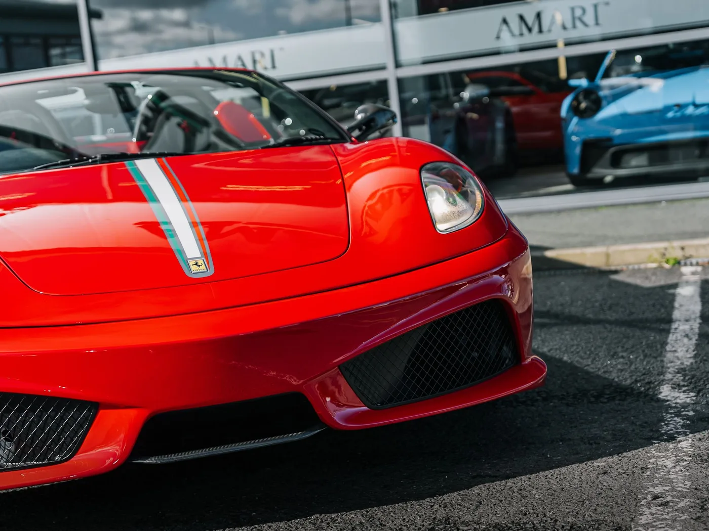 2009 Ferrari 430 Scuderia Spider 16M offered by a supercar dealer in Preston, United Kingdom, photo 19 of 25