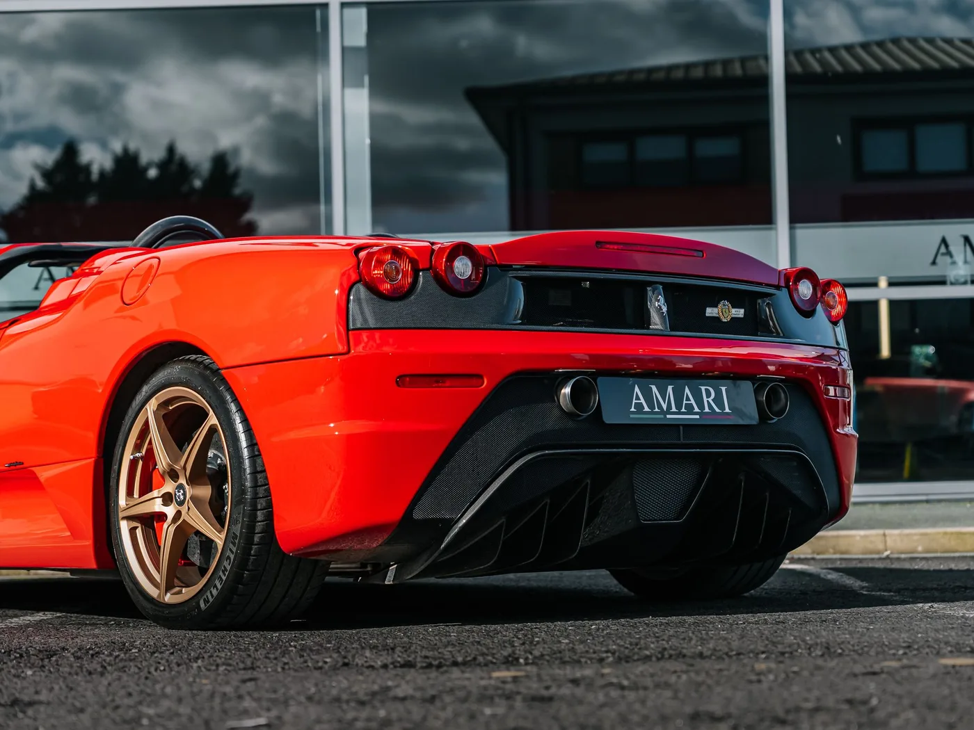 2009 Ferrari 430 Scuderia Spider 16M offered by a supercar dealer in Preston, United Kingdom, photo 22 of 25