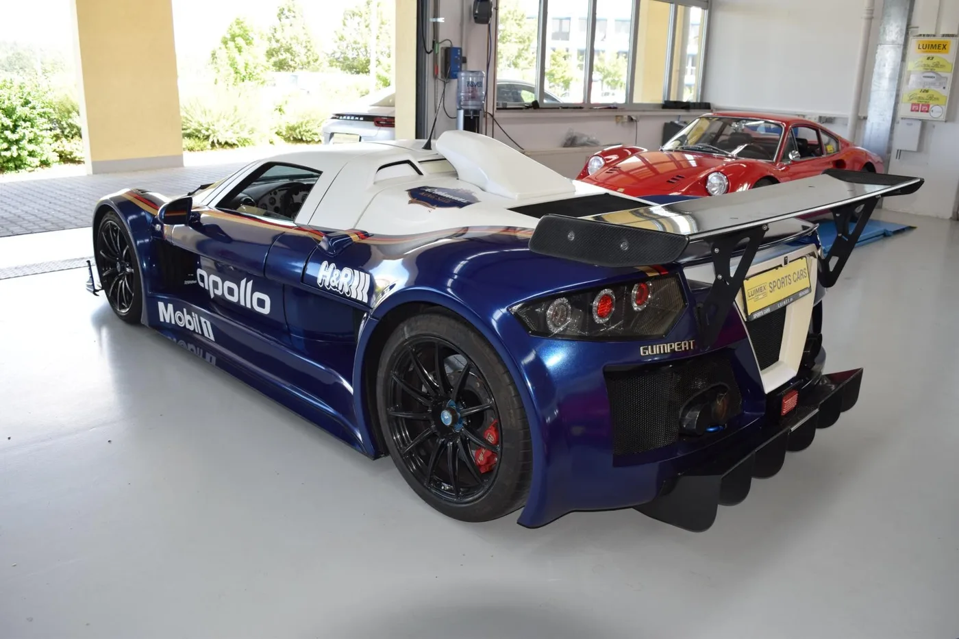 2009 Gumpert Apollo S offered by a specialist dealer in Pfaffenhofen an der Ilm, Germany, photo 5 of 15