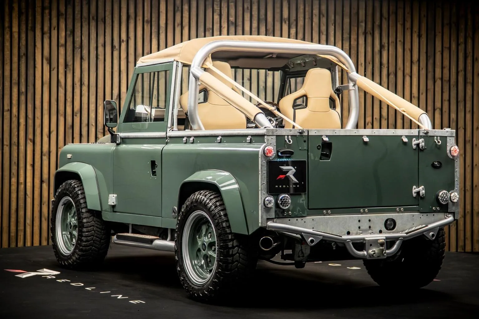 2009 Land Rover Defender 90, 3/30