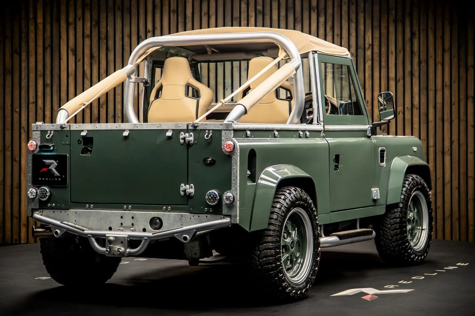 2009 Land Rover Defender 90, 4/30
