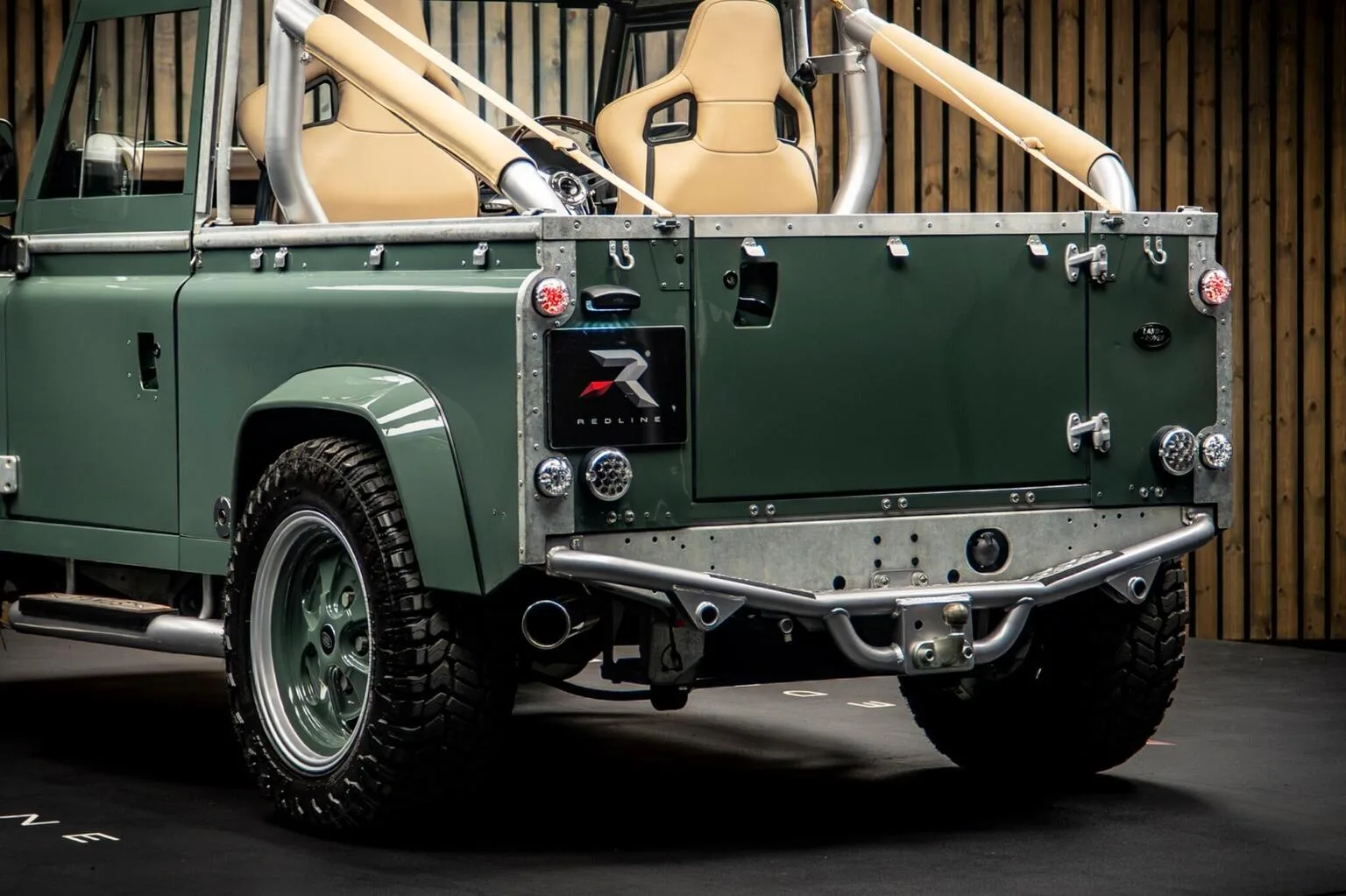 2009 Land Rover Defender 90, 21/30