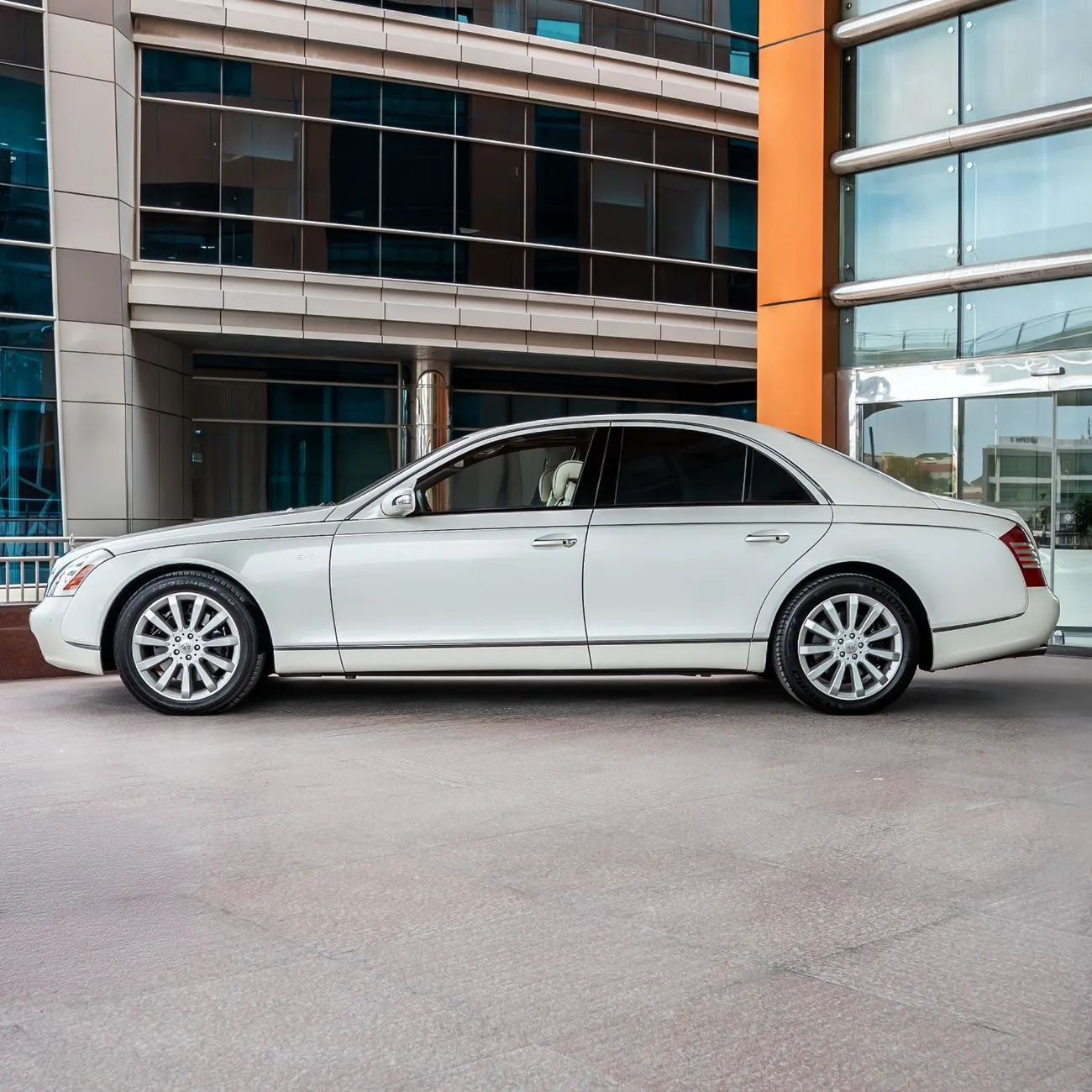 2009 Maybach 57 S offered by a specialist dealer in Dubai, United Arab Emirates, photo 3 of 21