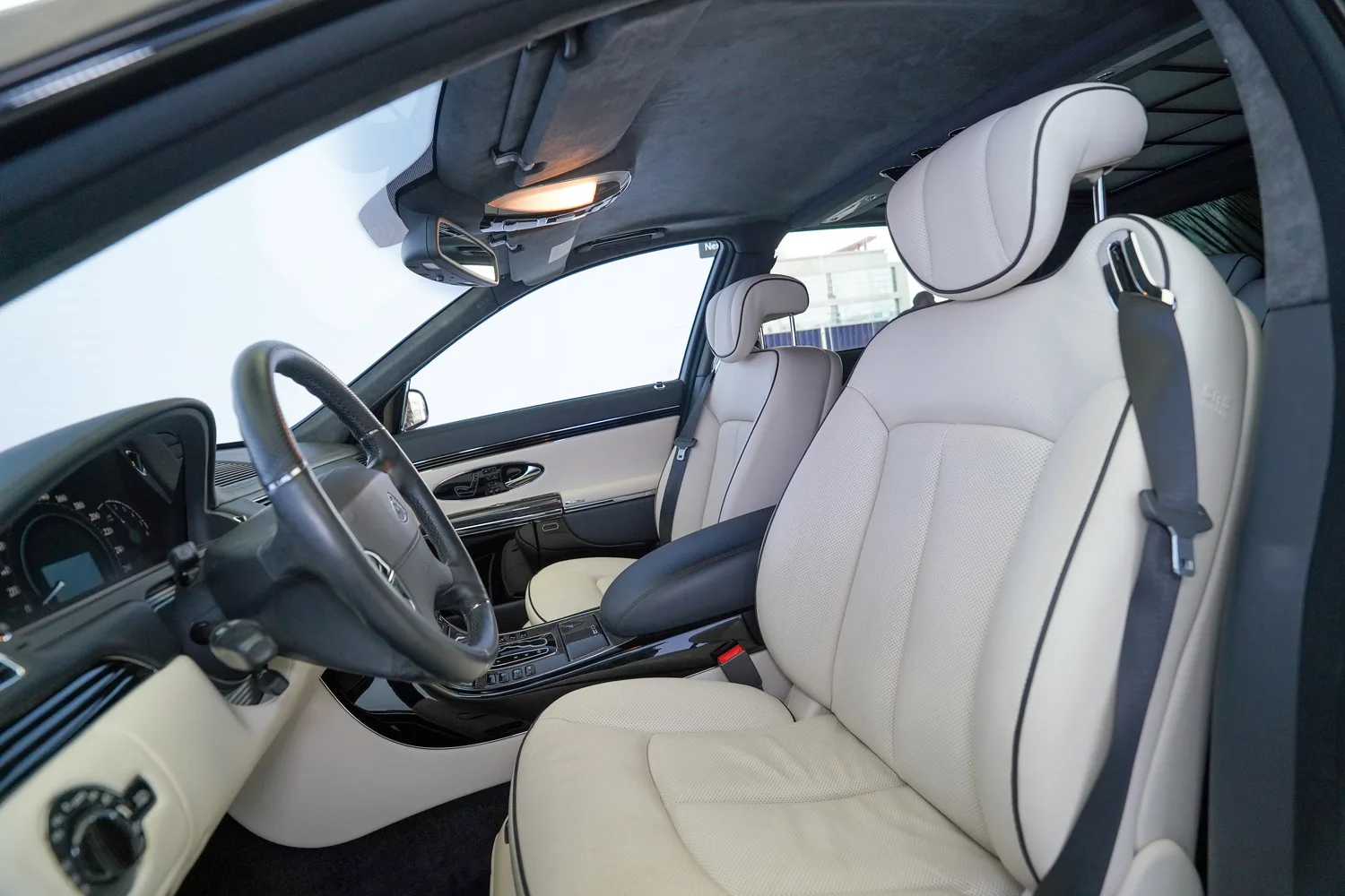 2009 Maybach 62 S, 9/19