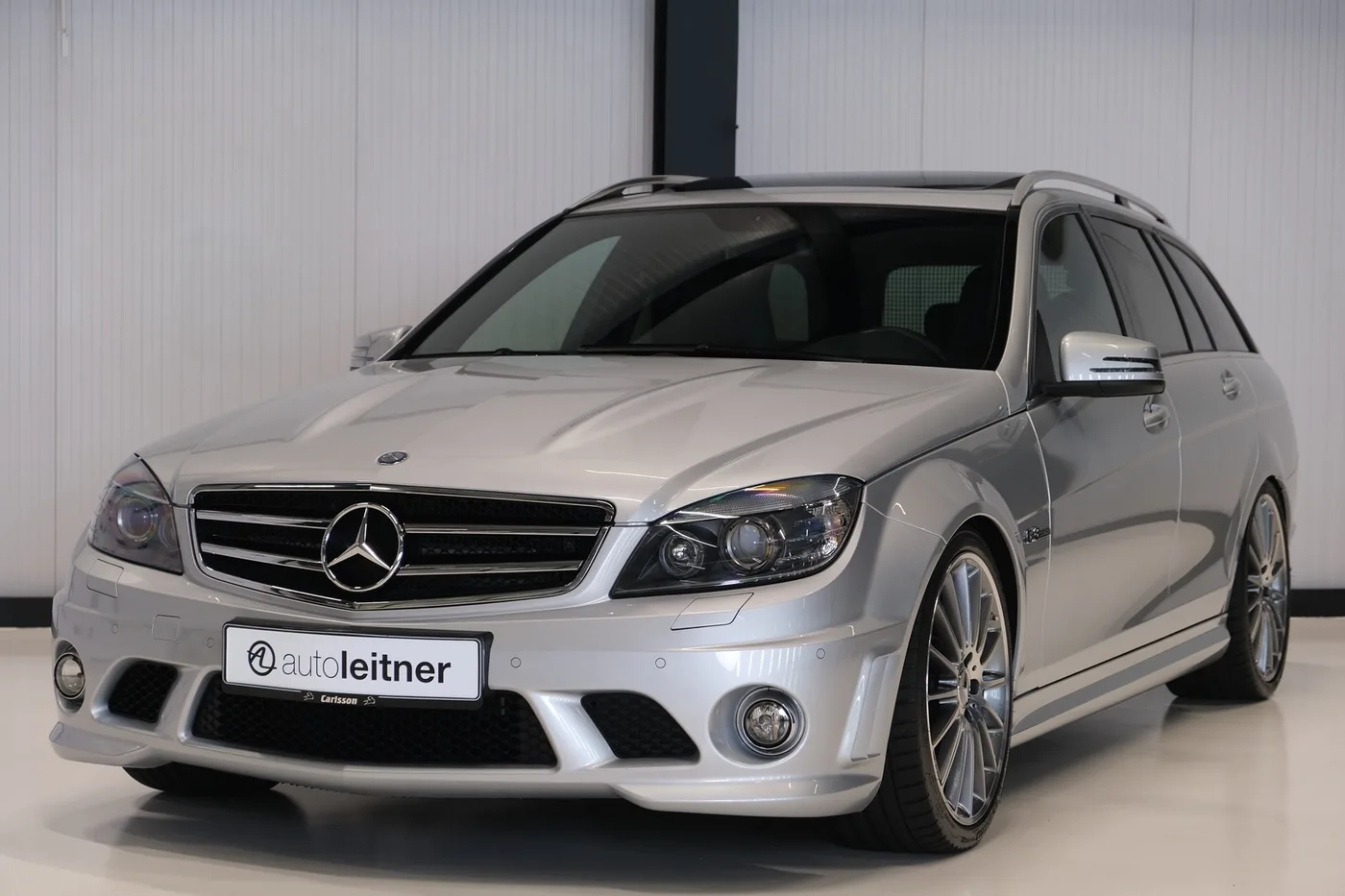 2009 Mercedes-AMG C 63 Estate proposée par un négociant en voitures de collection à Alkmaar, Pays-Bas, photo 15 sur 15