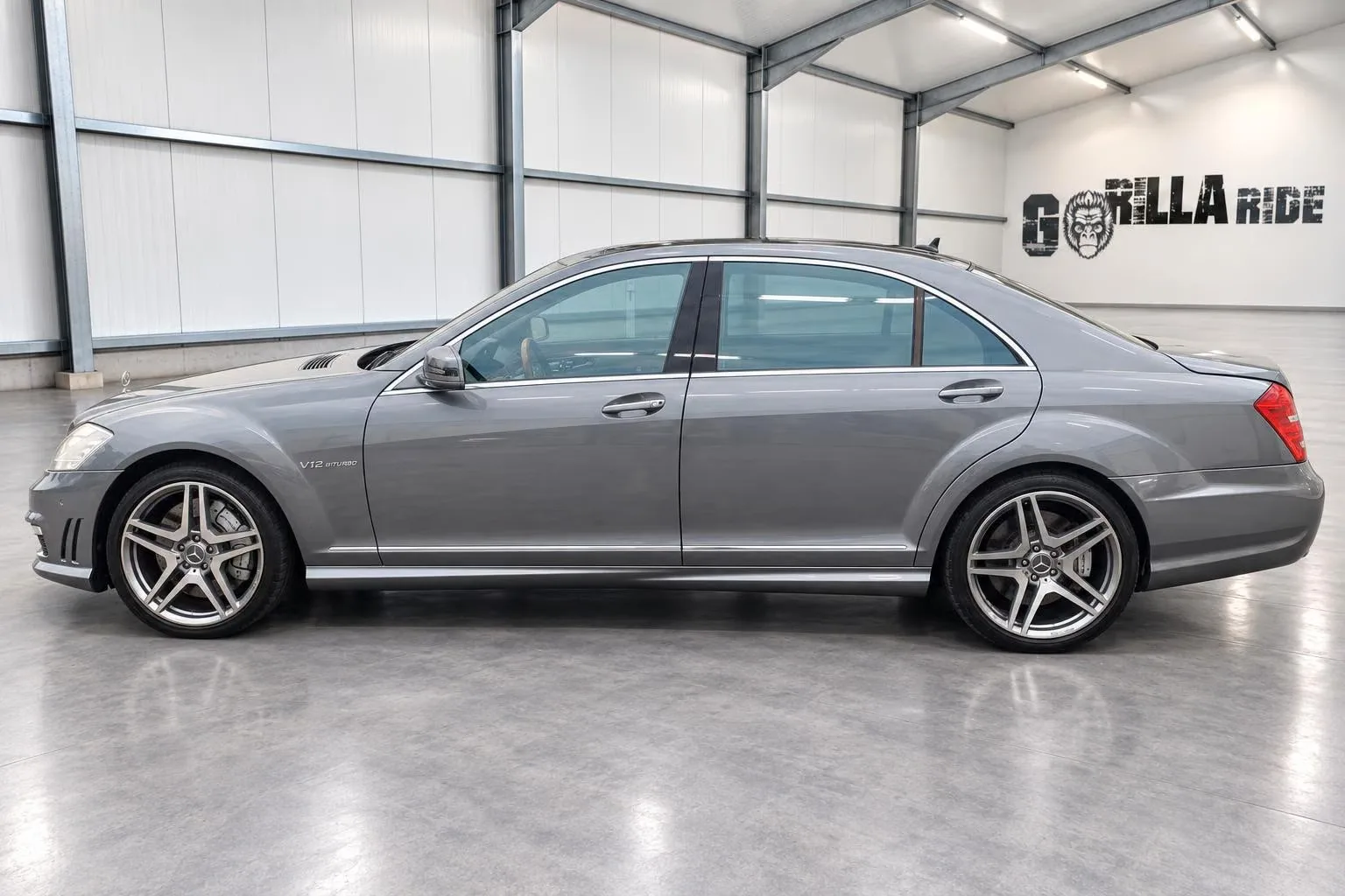 2009 Mercedes-AMG S 65, 8/29