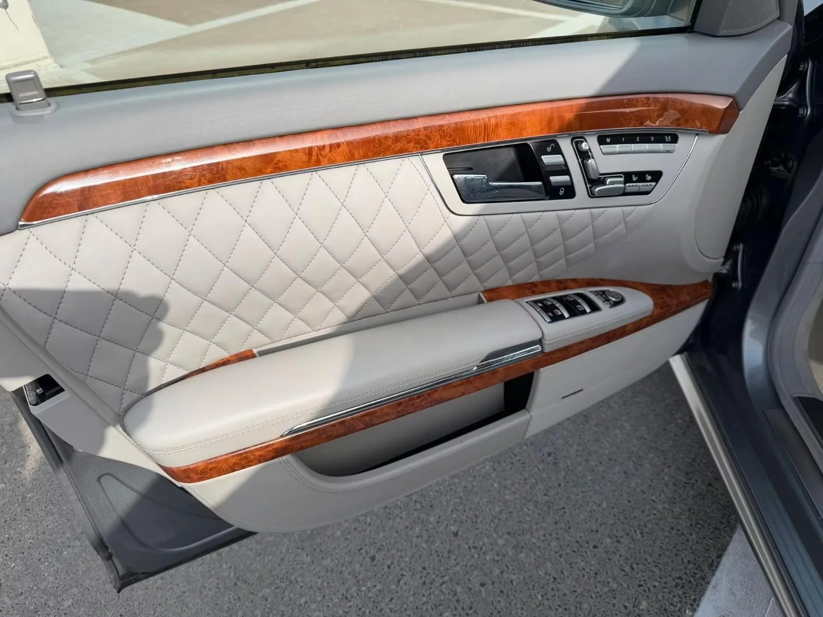 2009 Mercedes-AMG S 65, 9/29