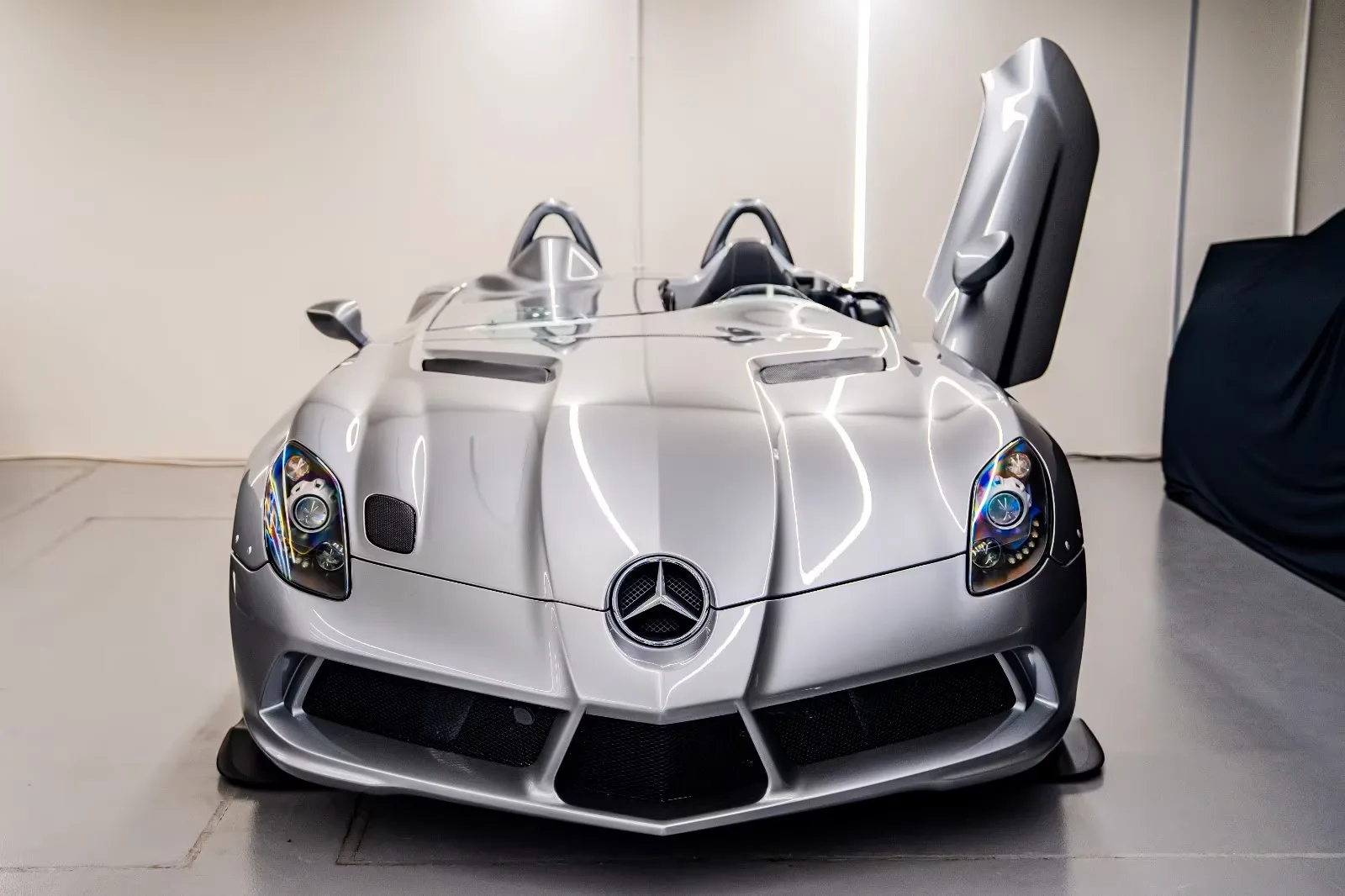 2009 Mercedes-Benz SLR McLaren Stirling Moss, 11/27