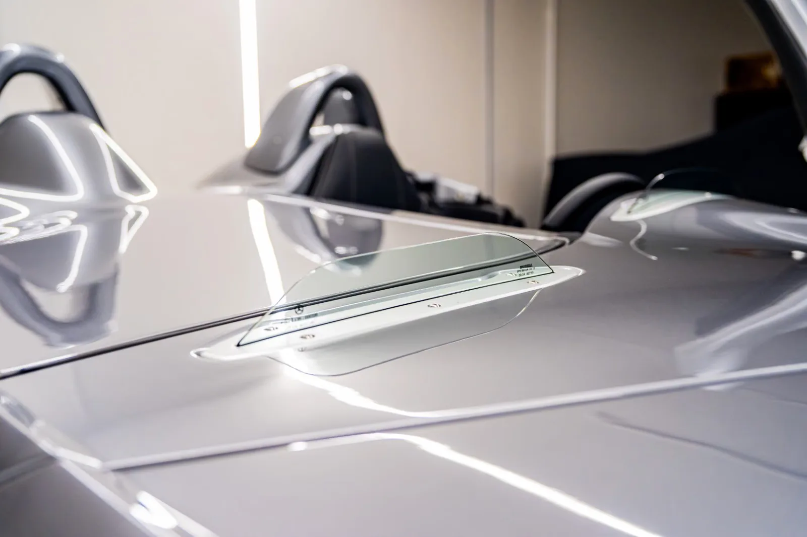 2009 Mercedes-Benz SLR McLaren Stirling Moss, 13/27