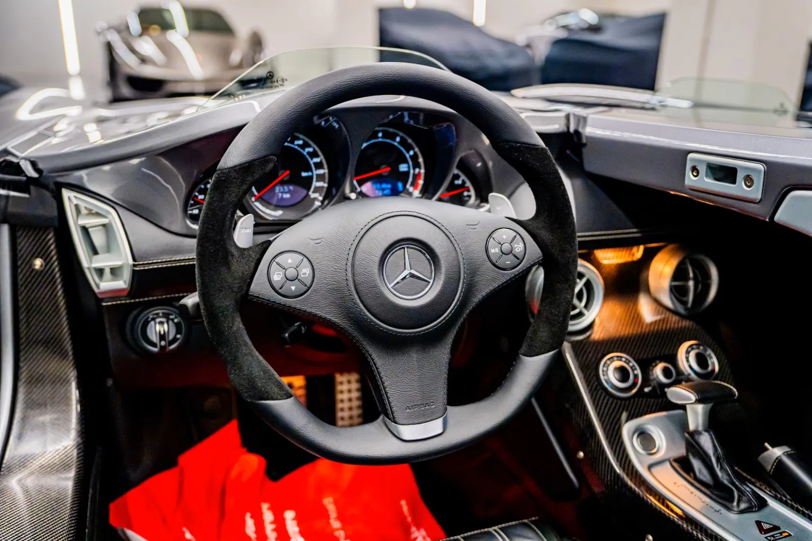 2009 Mercedes-Benz SLR McLaren Stirling Moss, 21/27