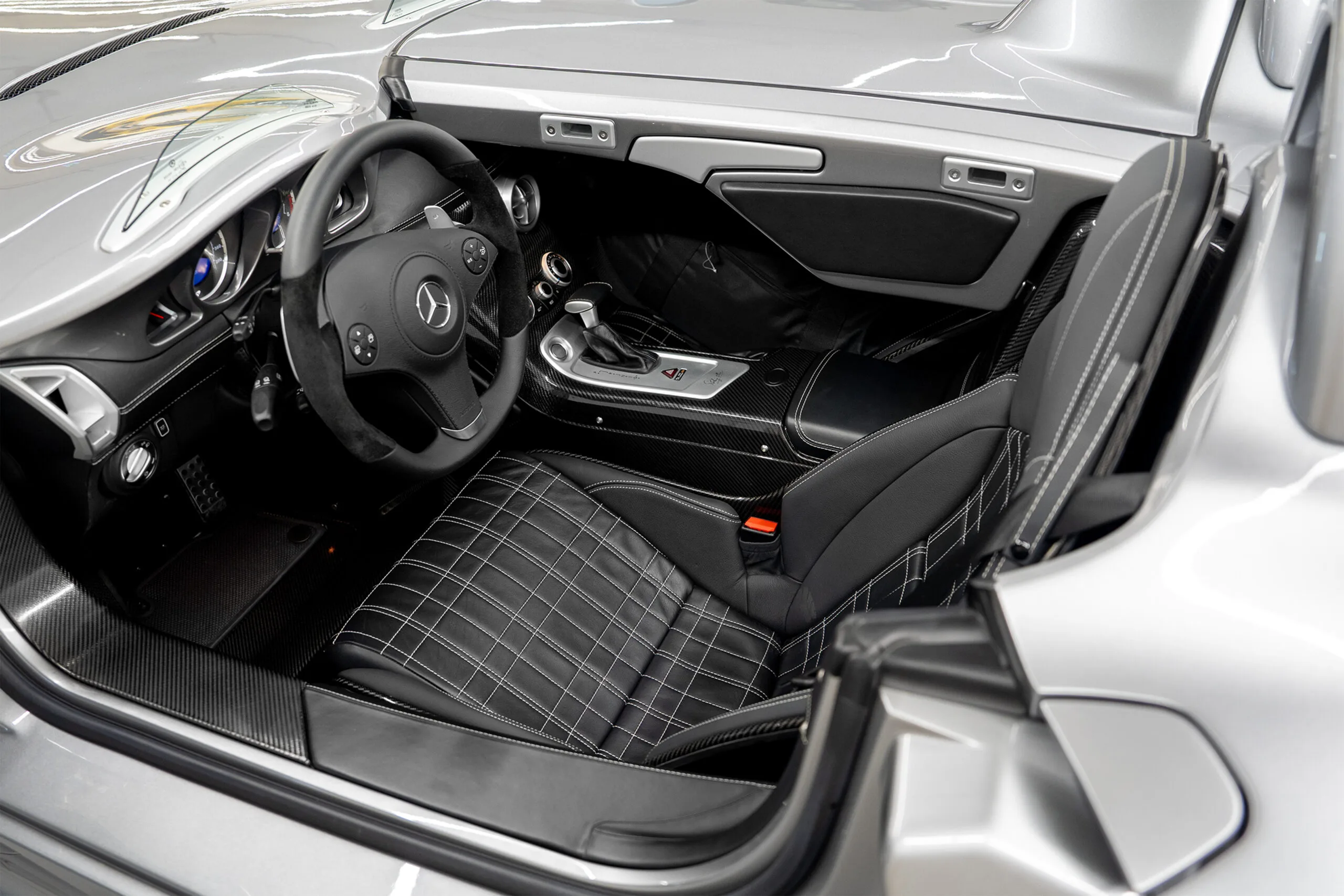 2009 Mercedes-Benz SLR McLaren Stirling Moss, 16/21