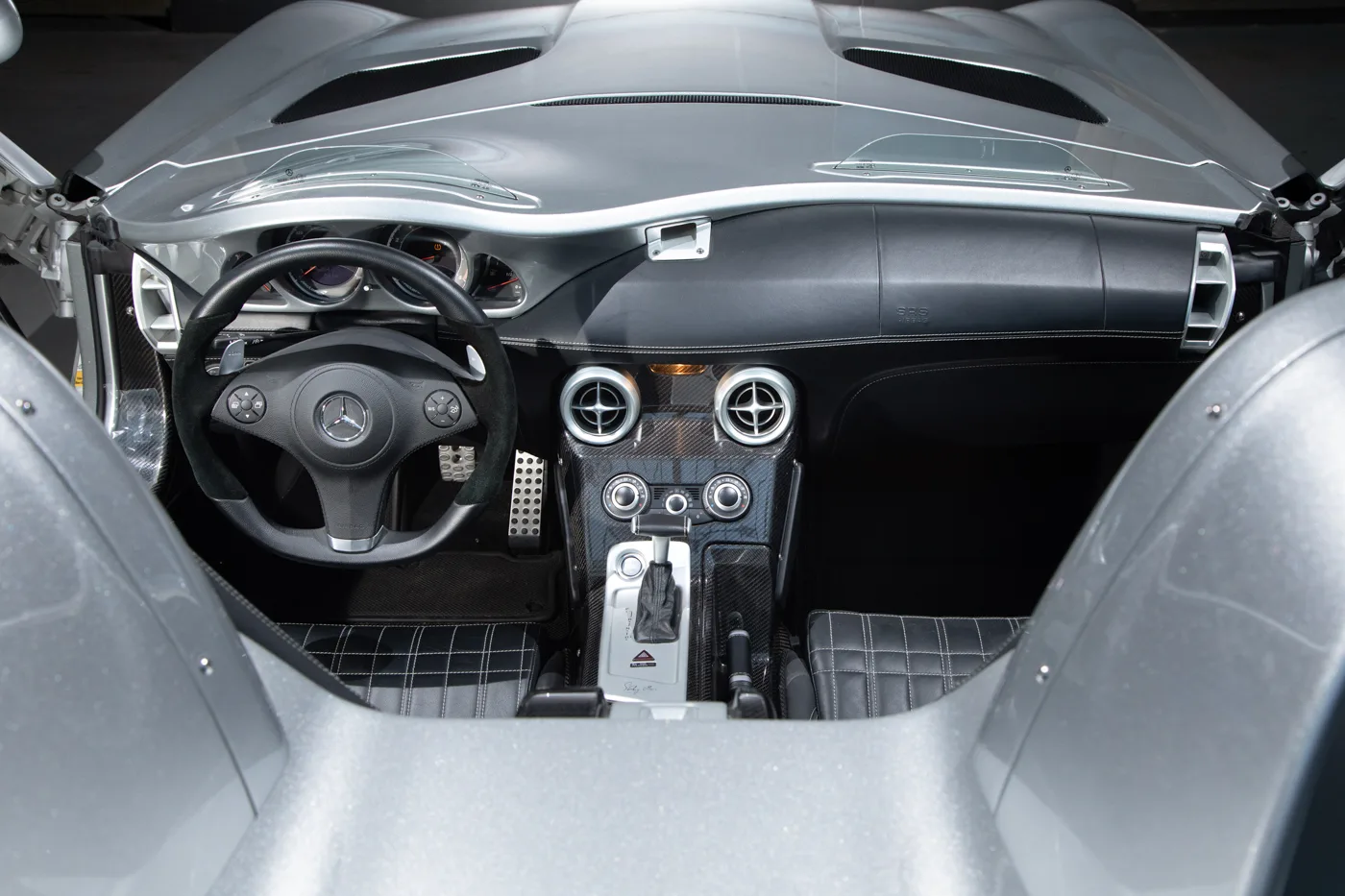 2009 Mercedes-Benz SLR McLaren Stirling Moss, 15/28