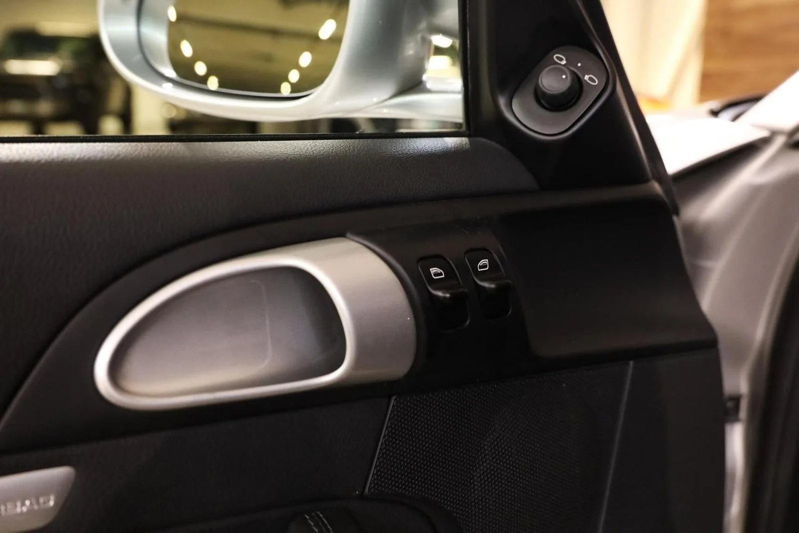 2009 Porsche 911 Carrera 4S, 28/29